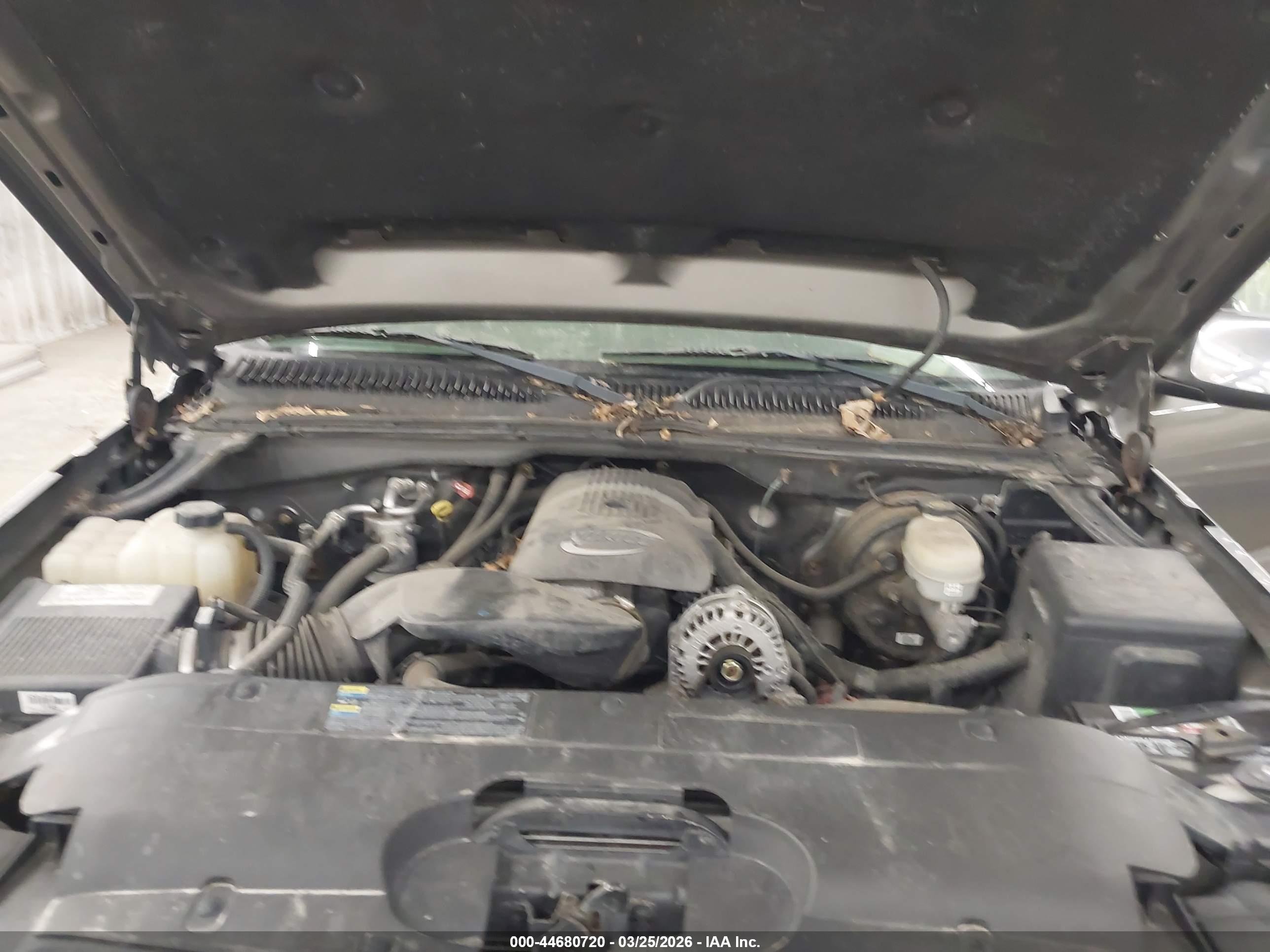CHEVROLET SILVERADO image 10