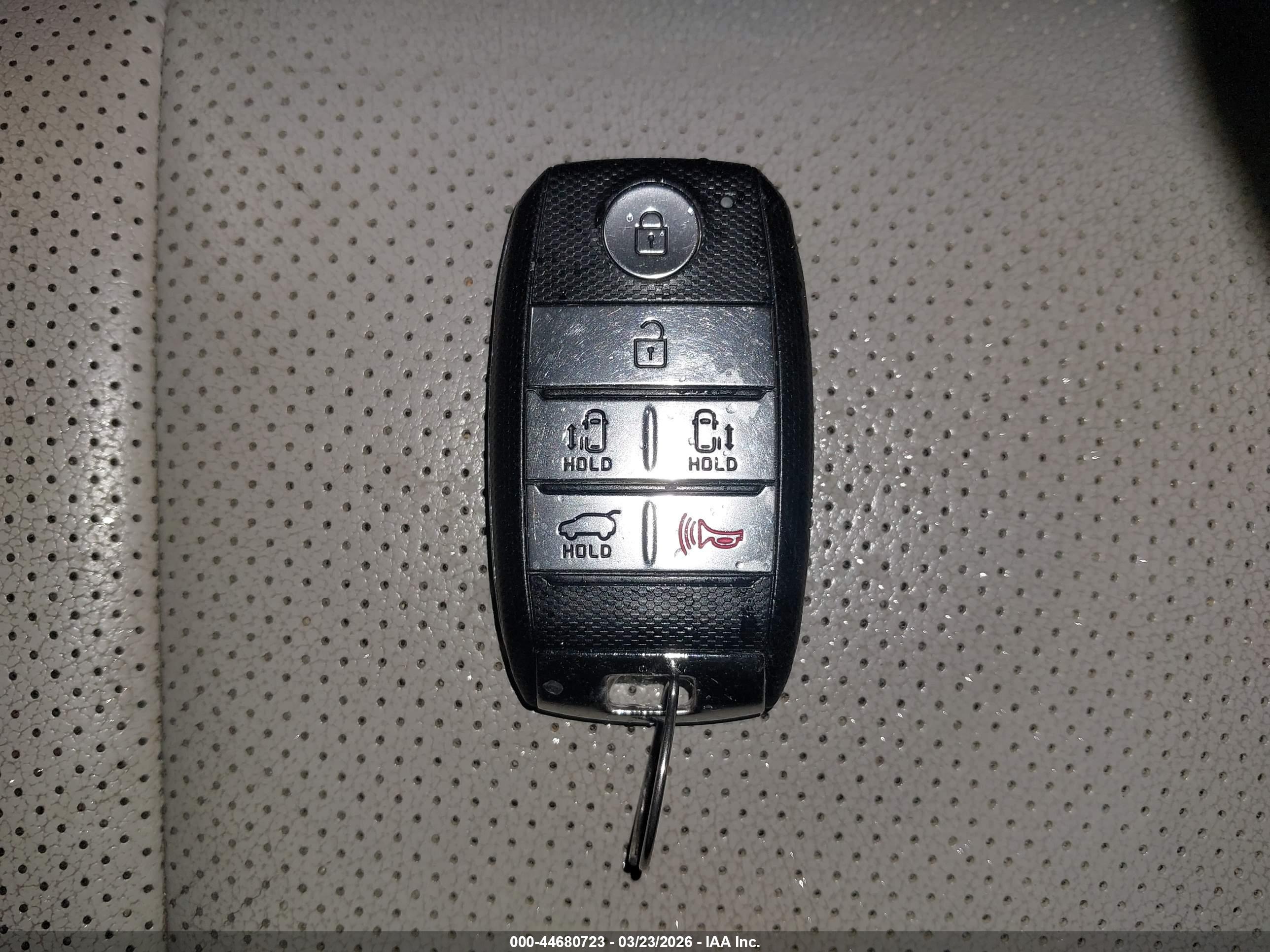 KIA SEDONA image 11