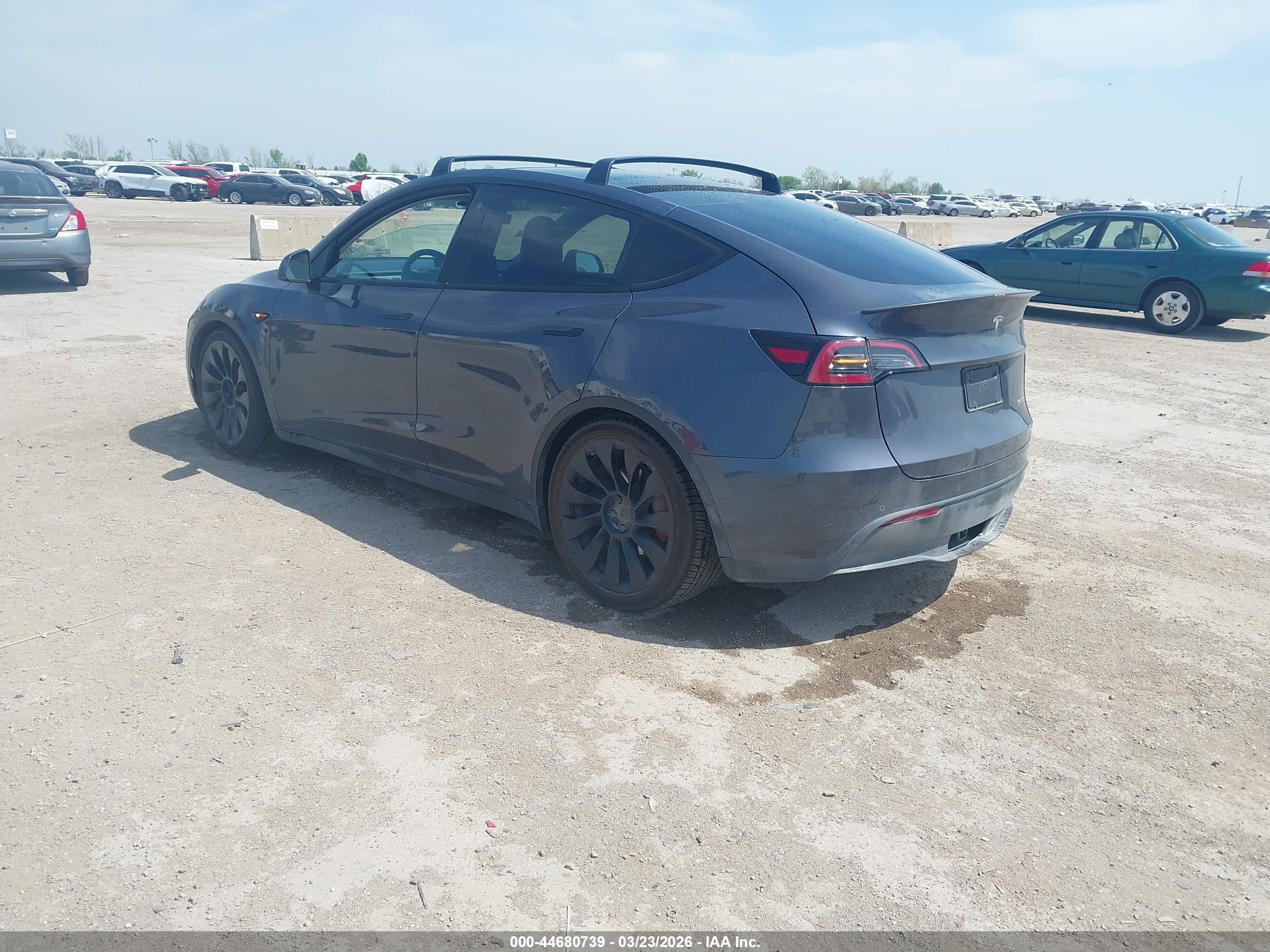 TESLA MODEL image 3