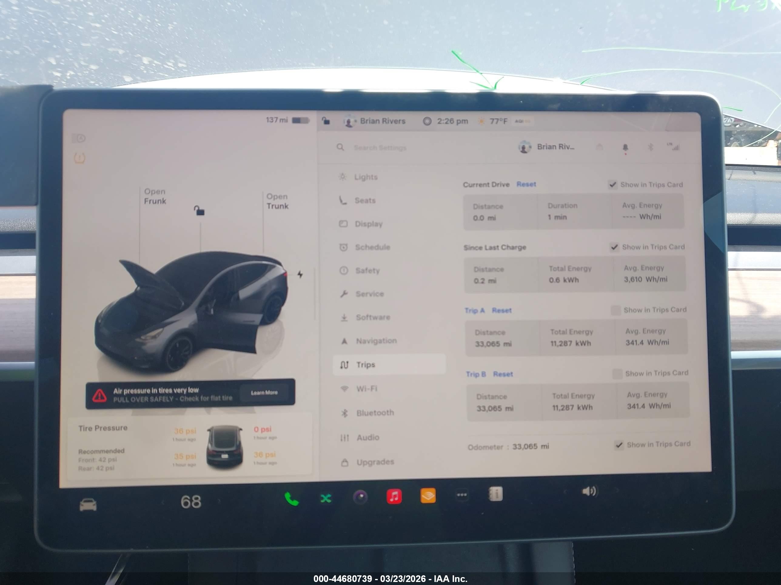 TESLA MODEL image 7