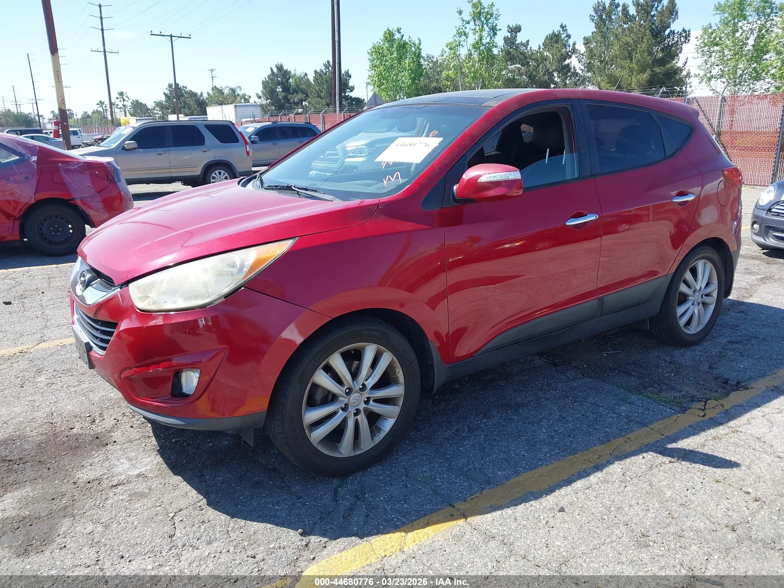 HYUNDAI TUCSON image 2