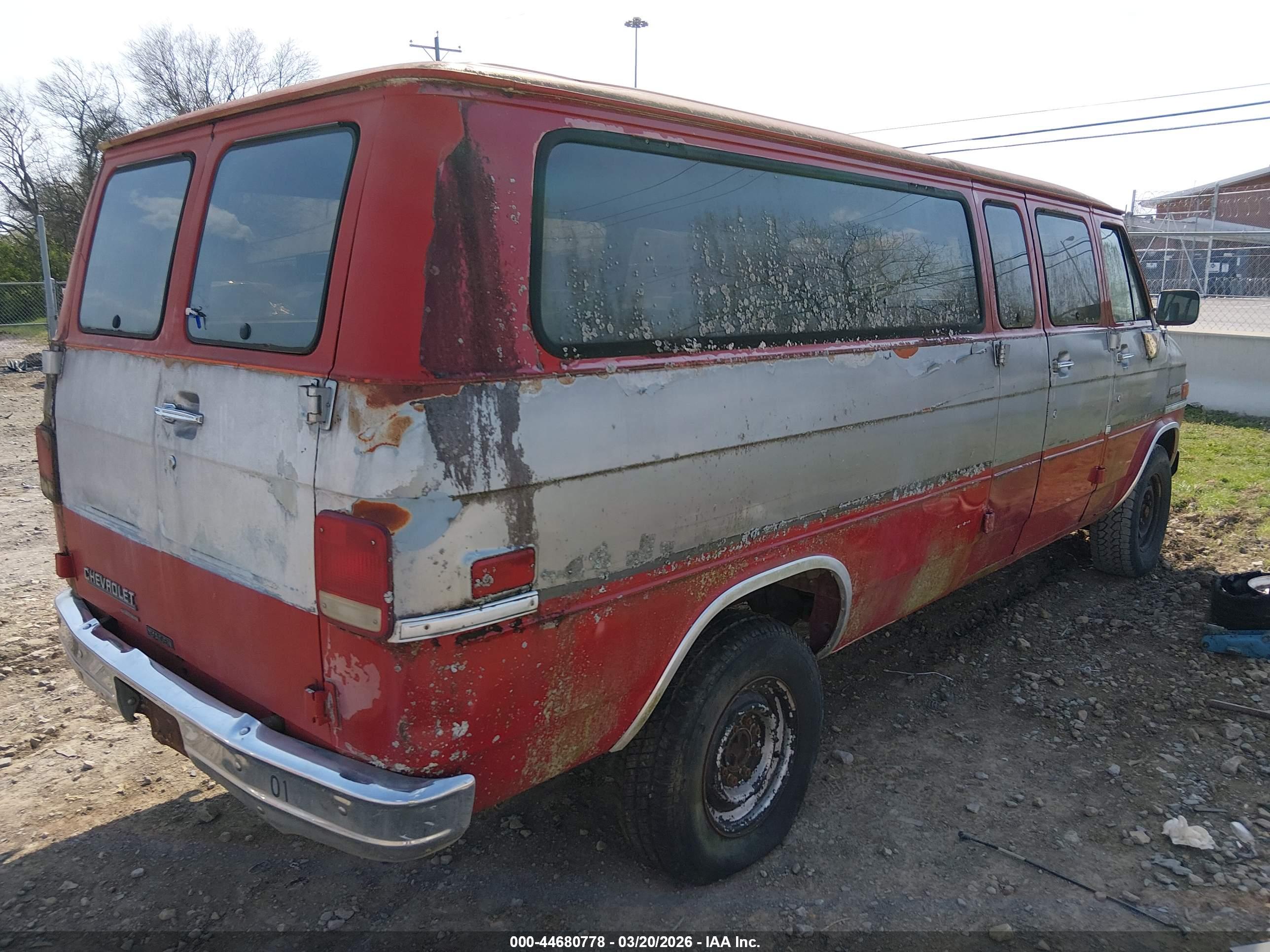 CHEVROLET G30 image 4
