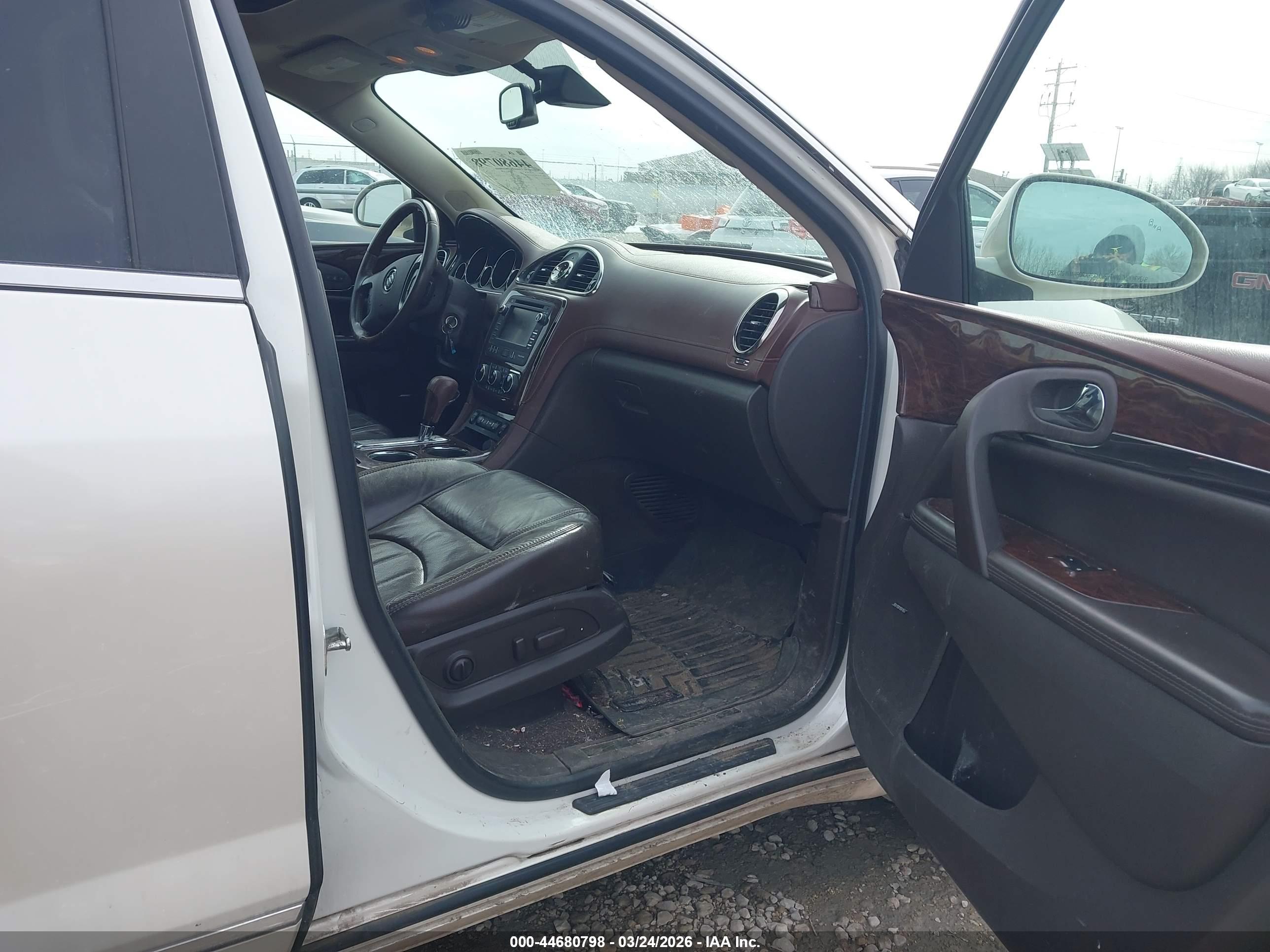 BUICK ENCLAVE image 5