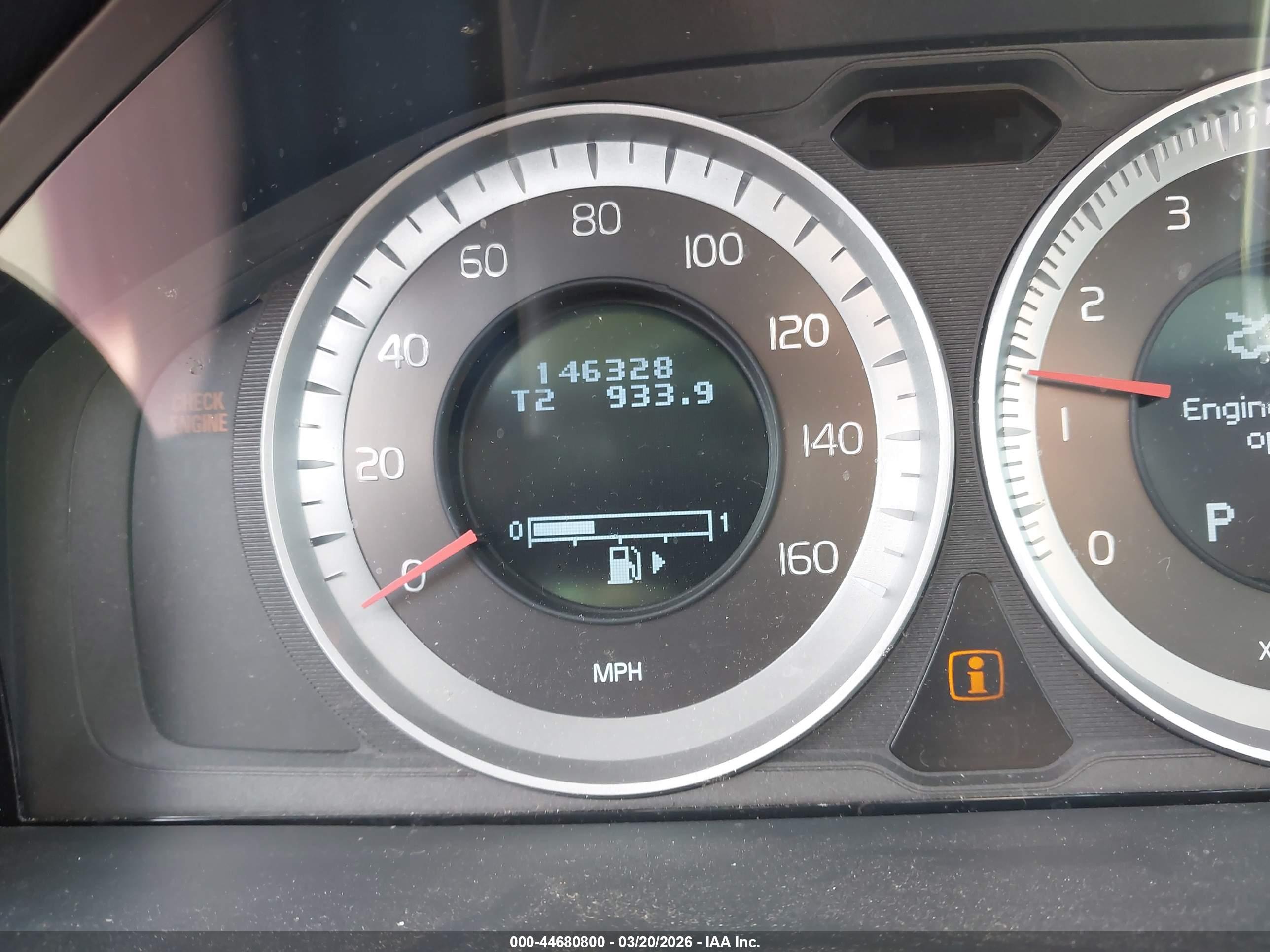 VOLVO S60 image 7