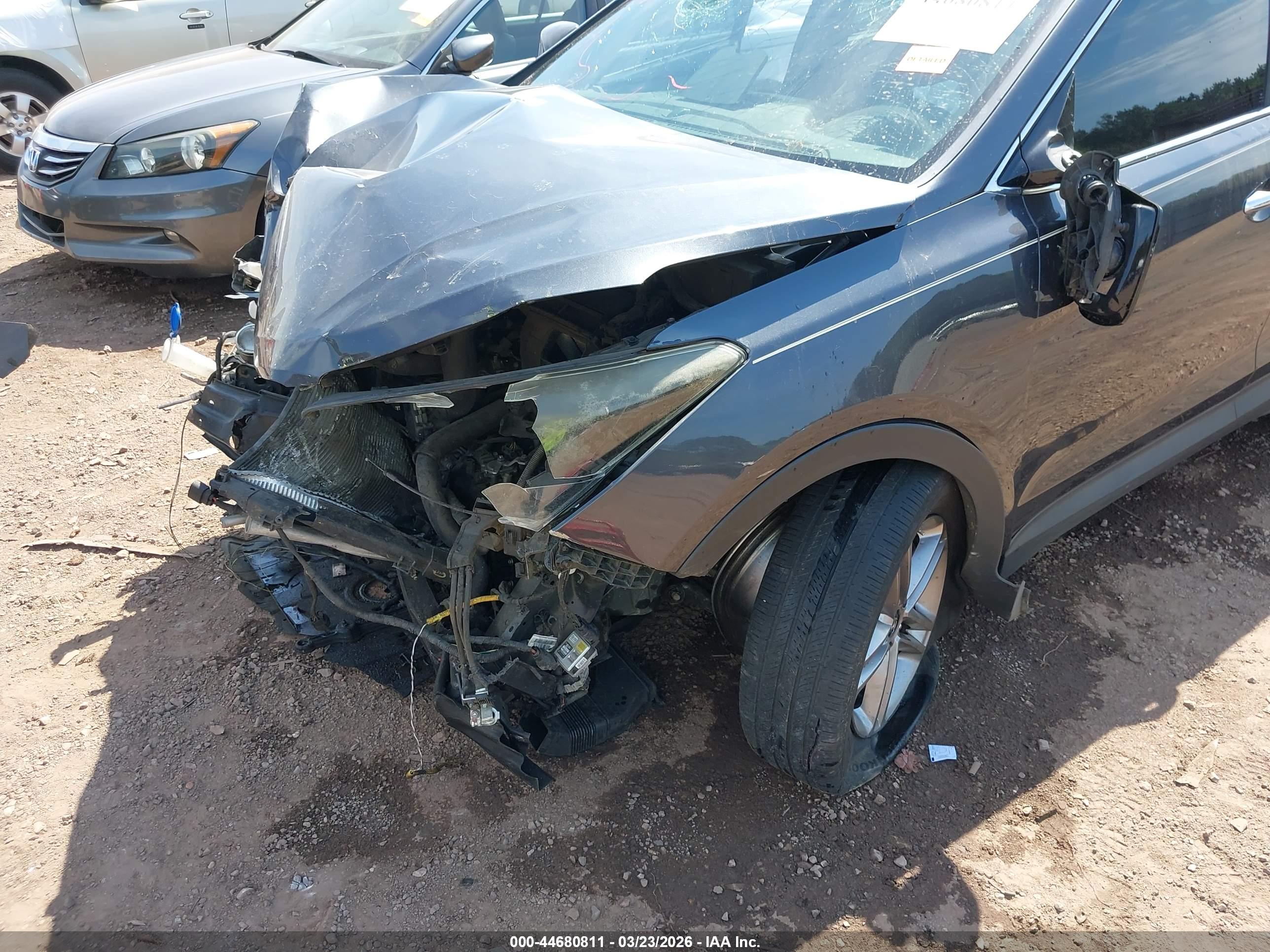 HYUNDAI SANTA image 6