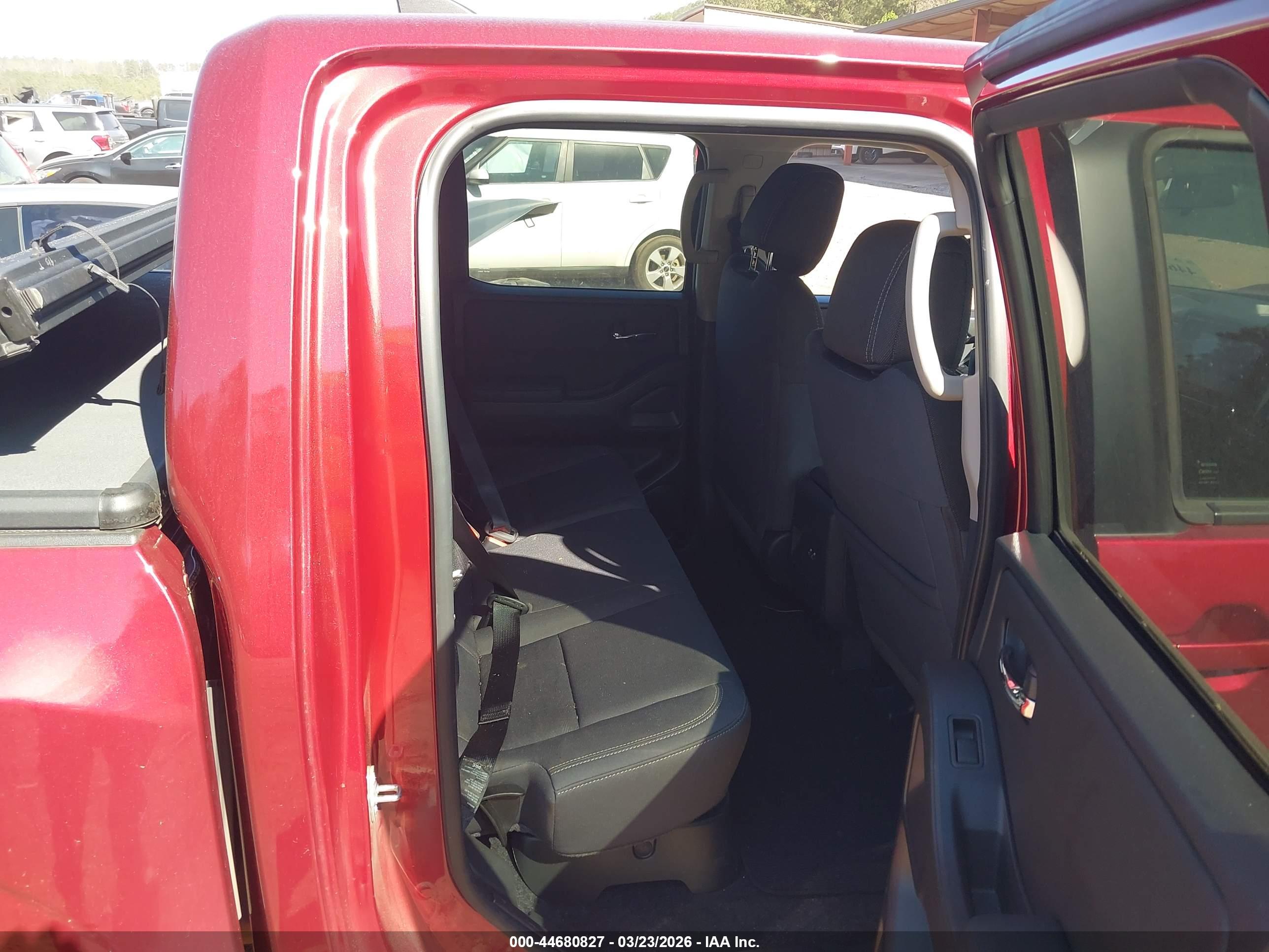 NISSAN FRONTIER image 8