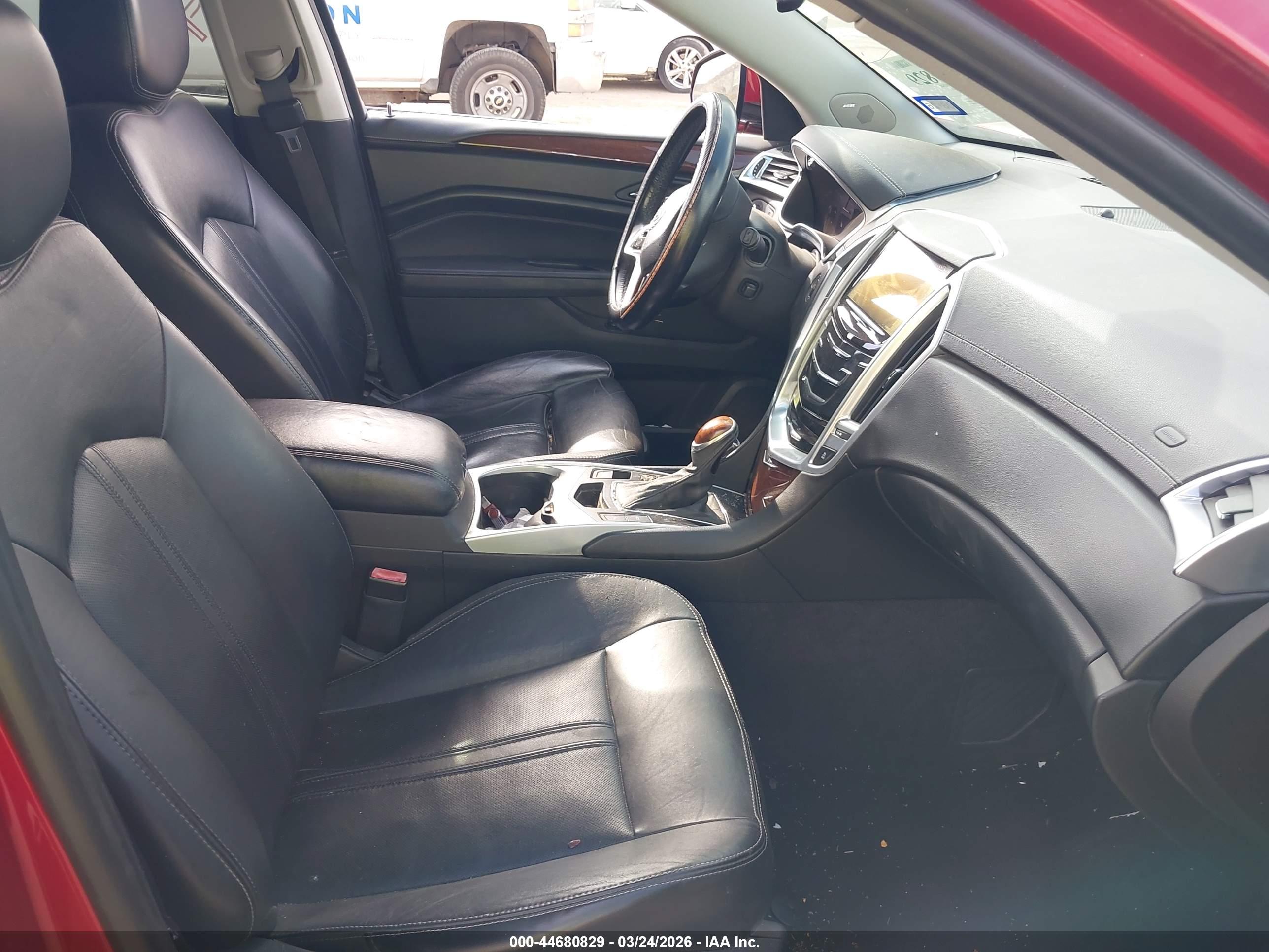 CADILLAC SRX image 5