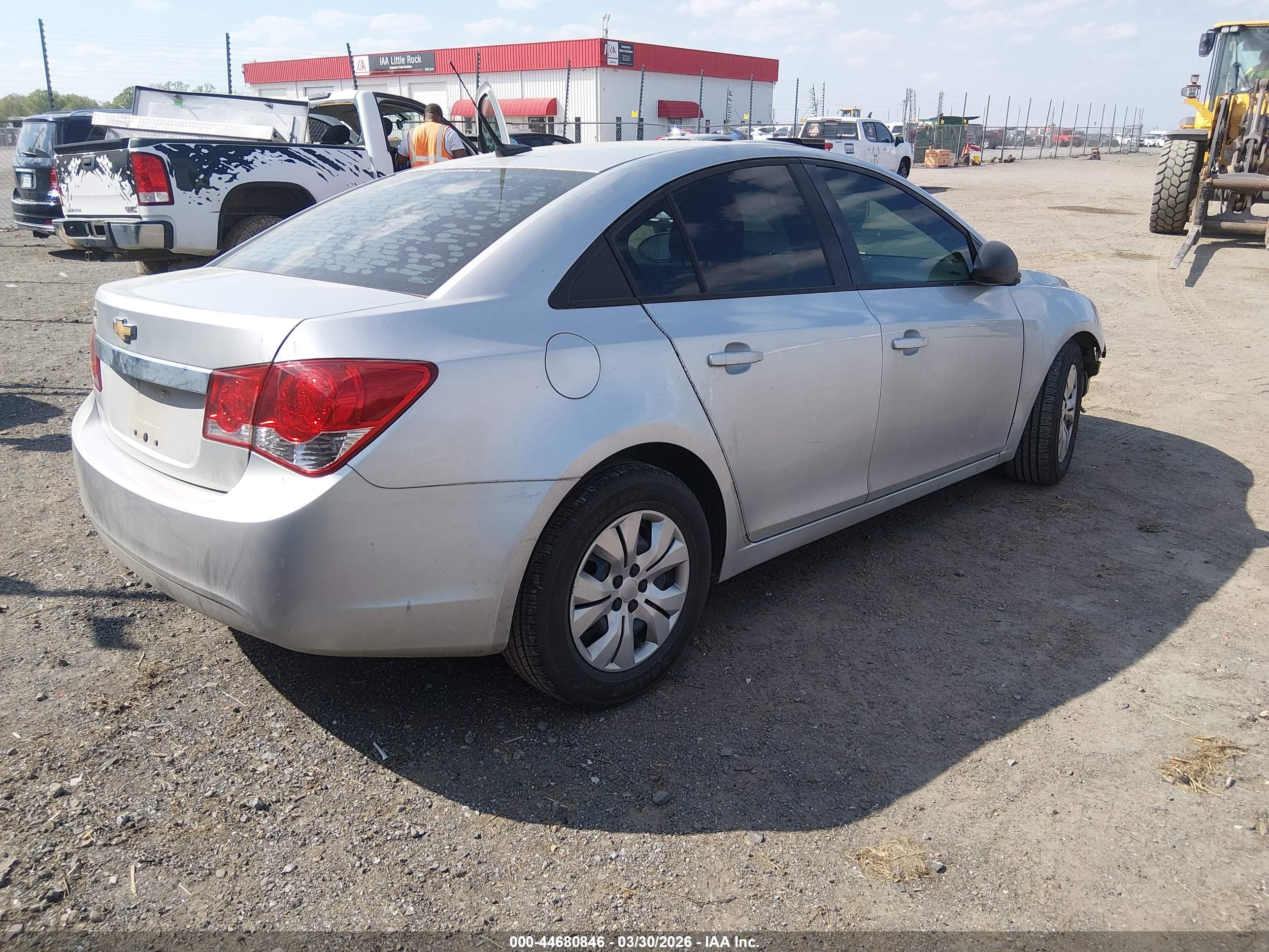 CHEVROLET CRUZE image 4