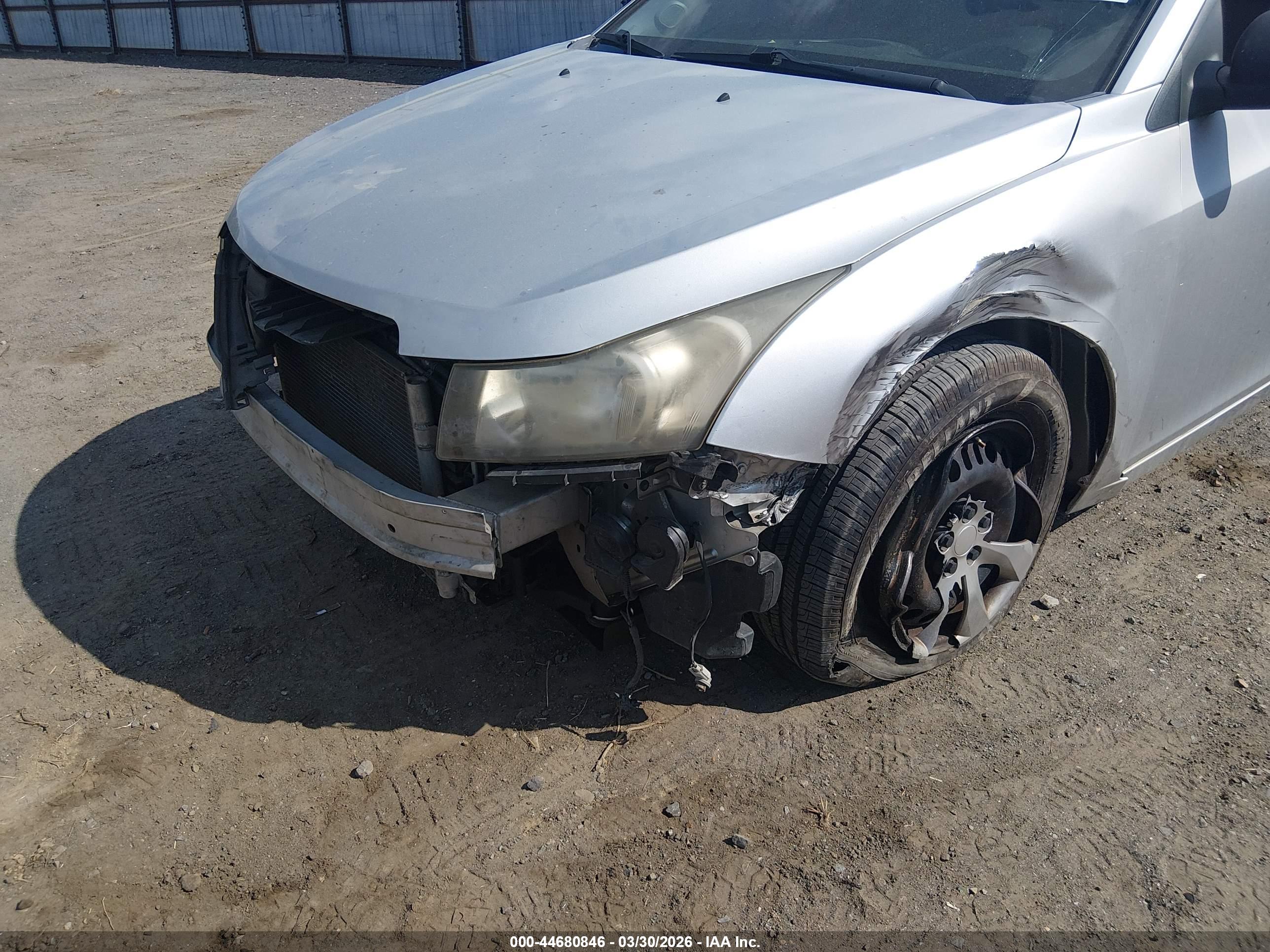 CHEVROLET CRUZE image 6
