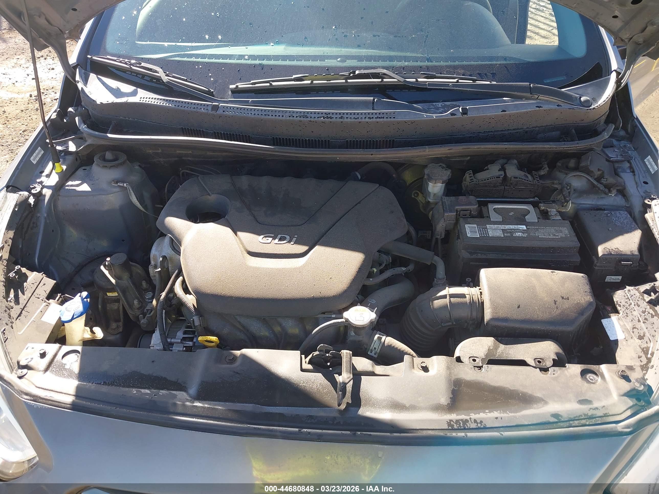 HYUNDAI ACCENT image 10