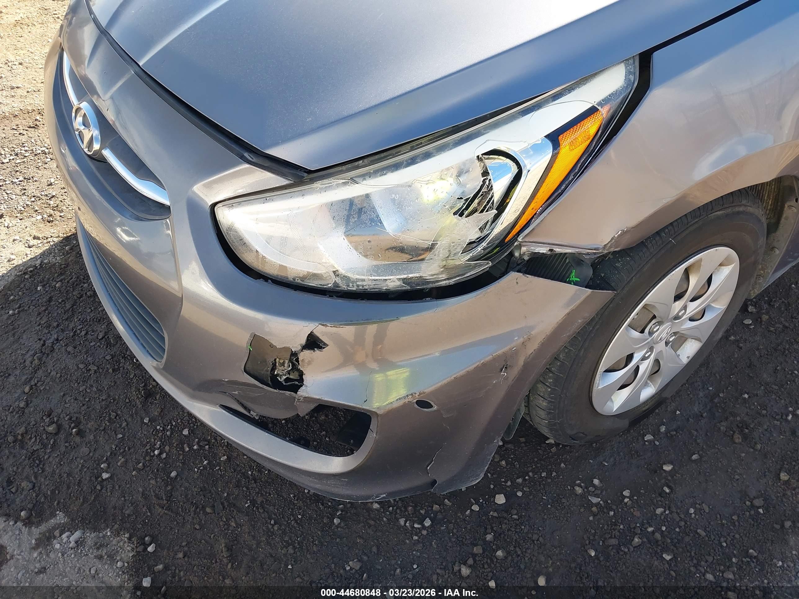 HYUNDAI ACCENT image 6