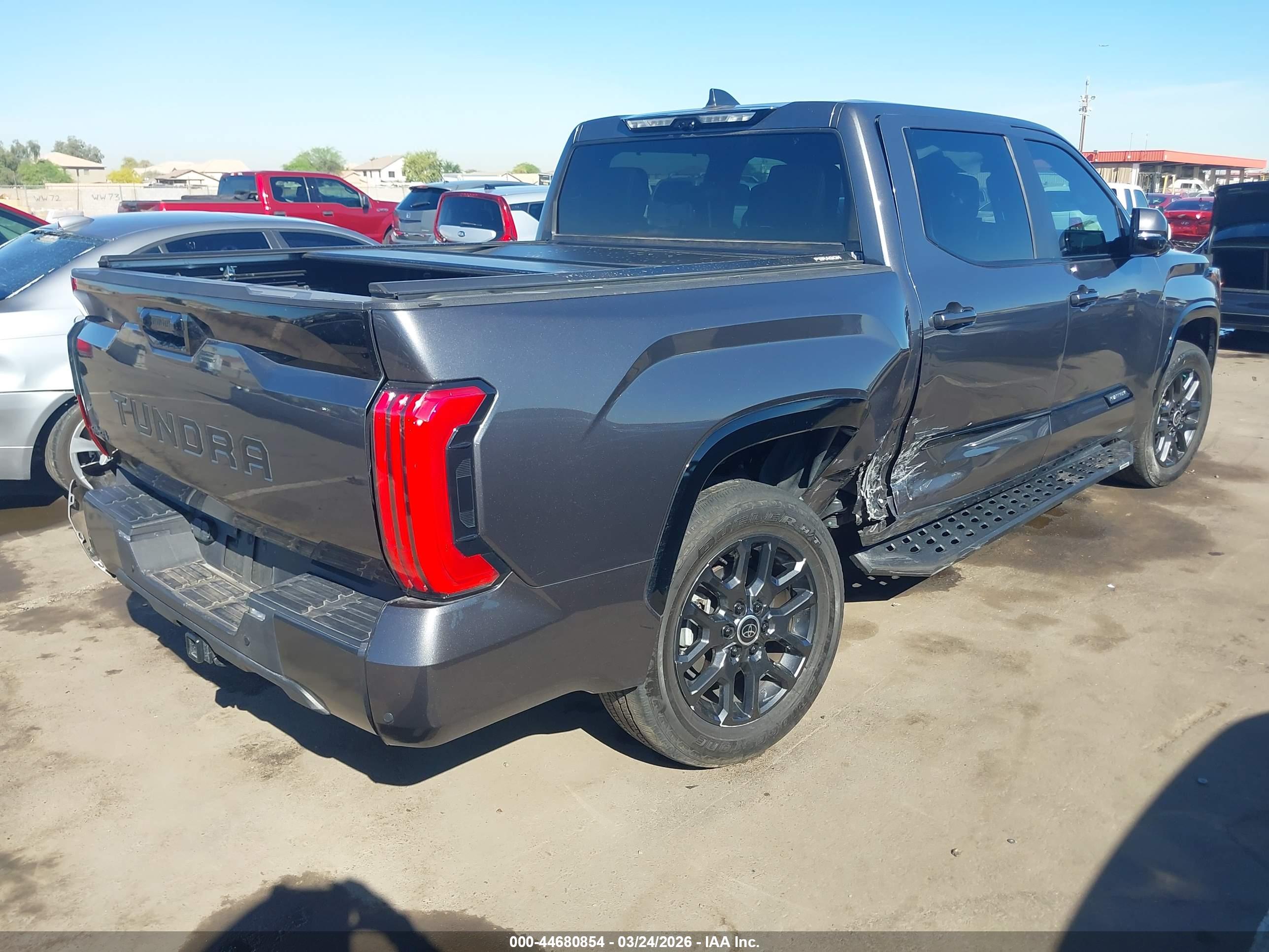 TOYOTA TUNDRA image 4