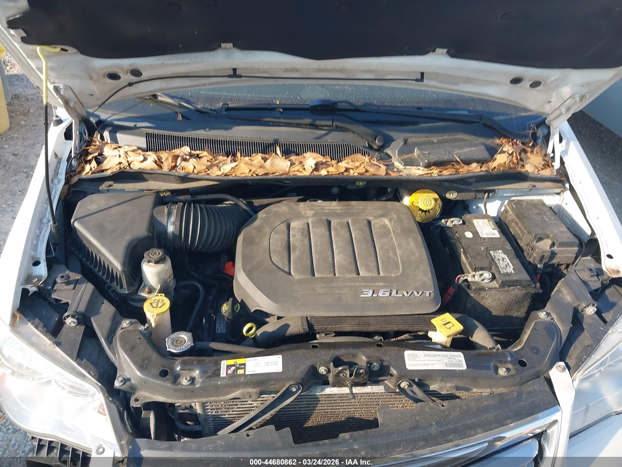 CHRYSLER TOWN image 10