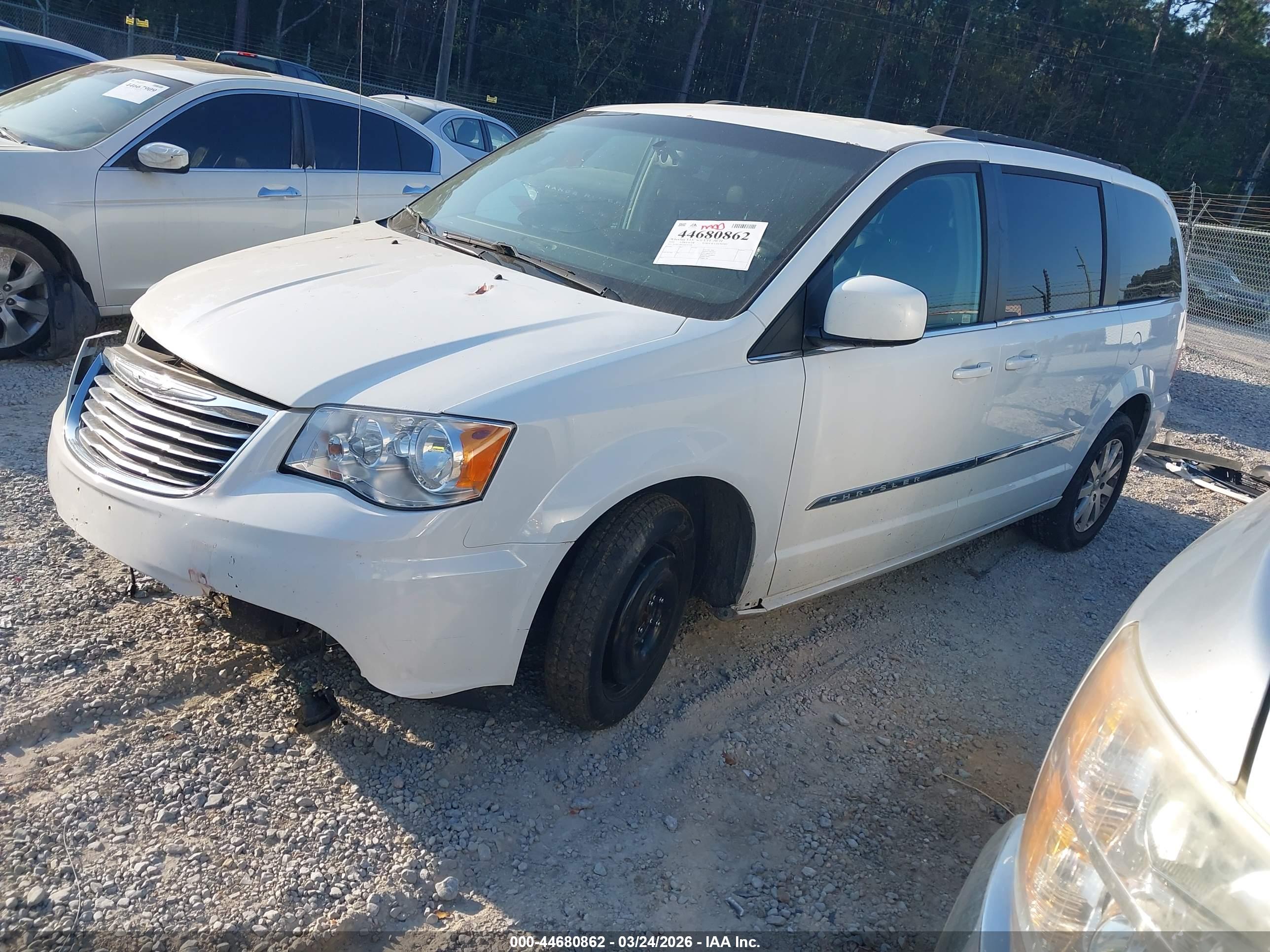 CHRYSLER TOWN image 2