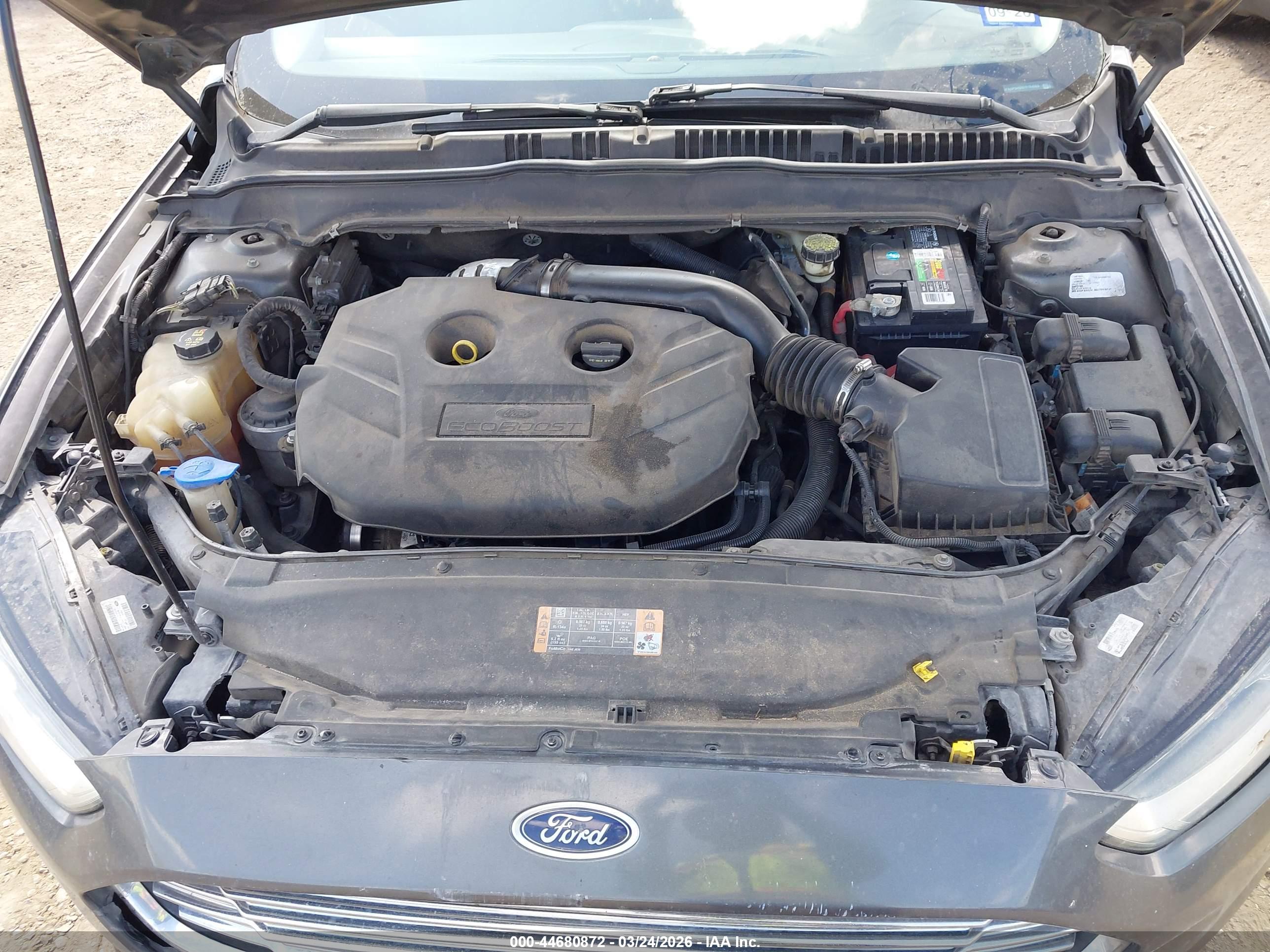 FORD FUSION image 10
