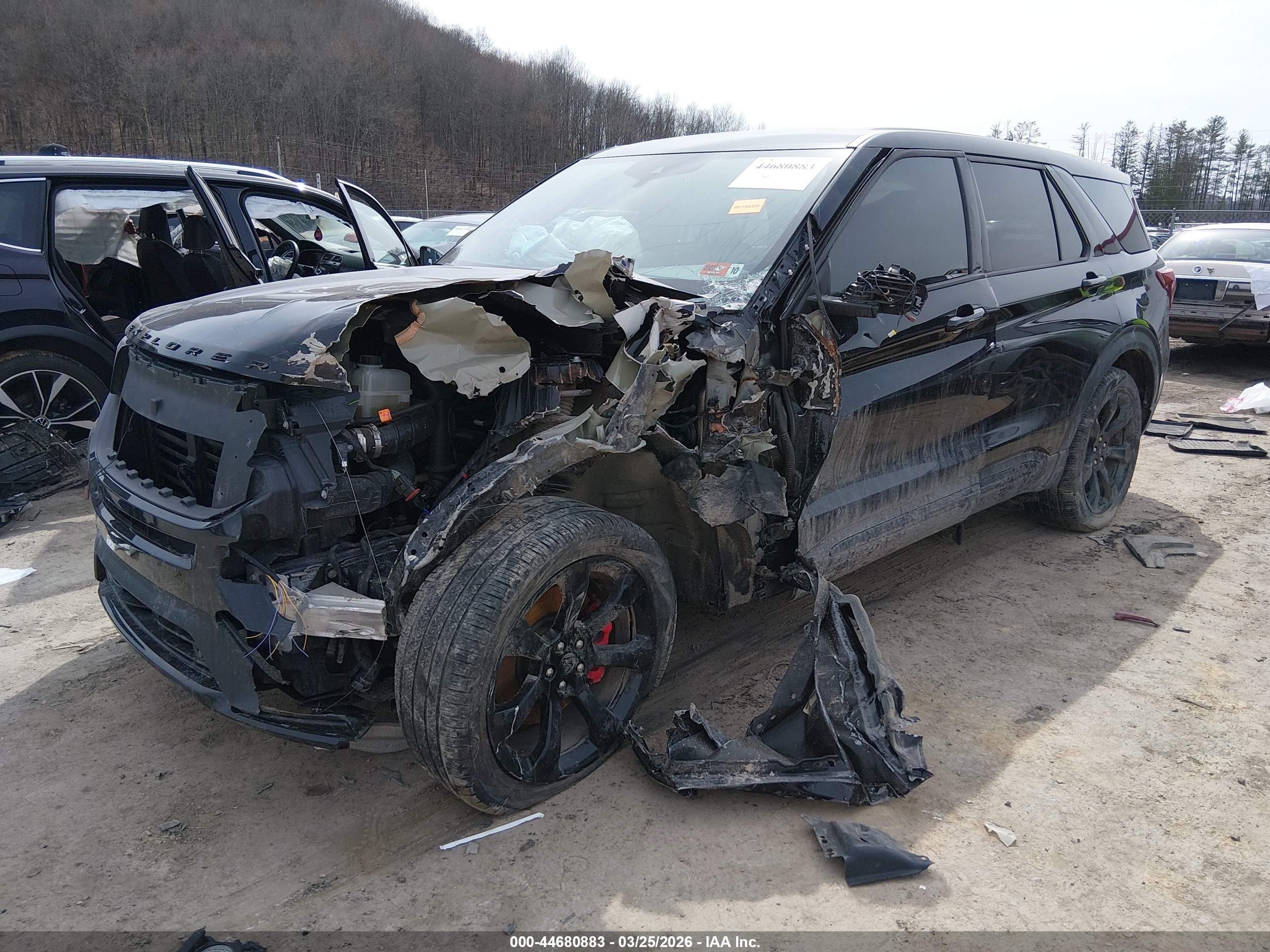 FORD EXPLORER image 2