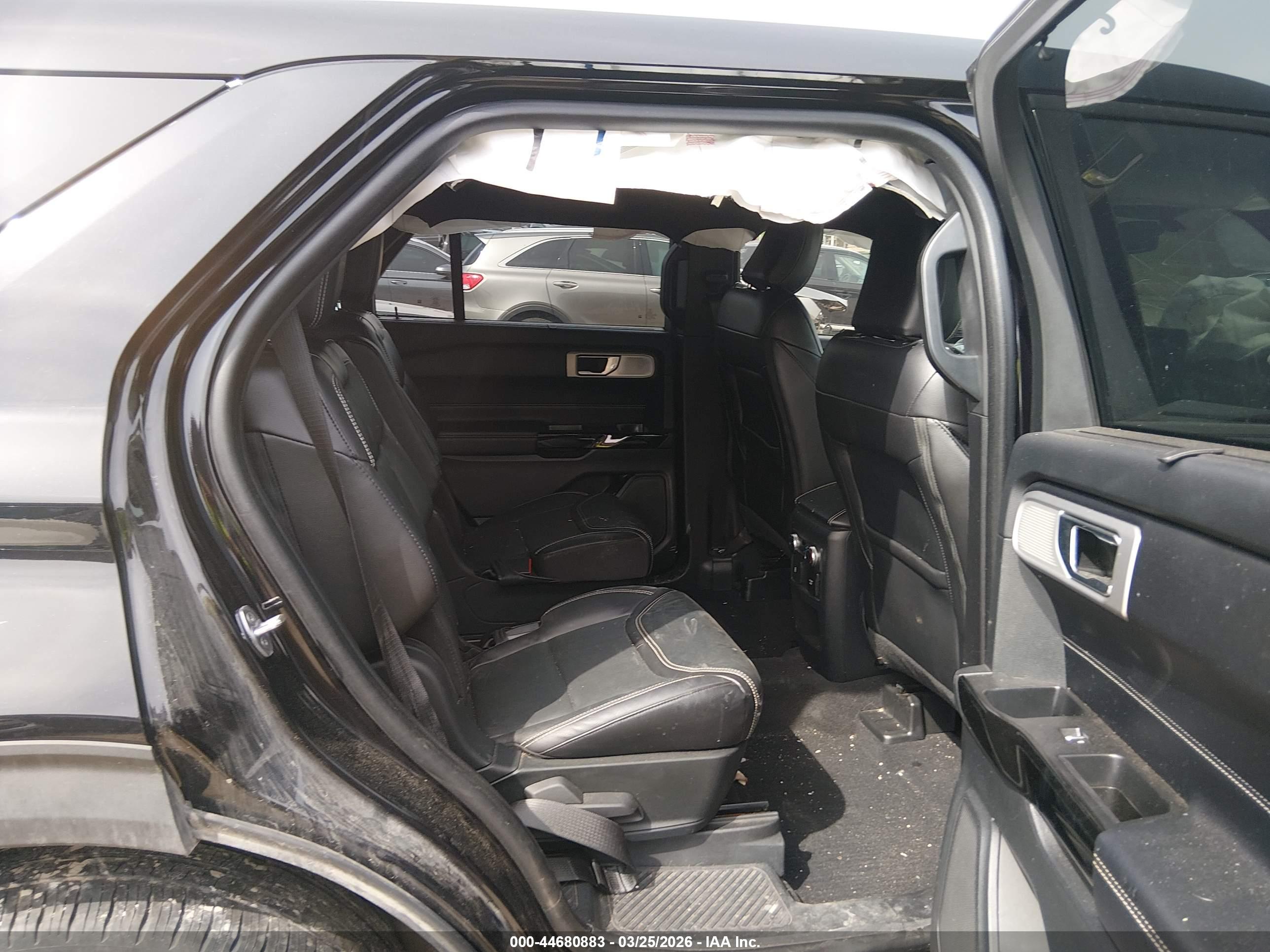 FORD EXPLORER image 8
