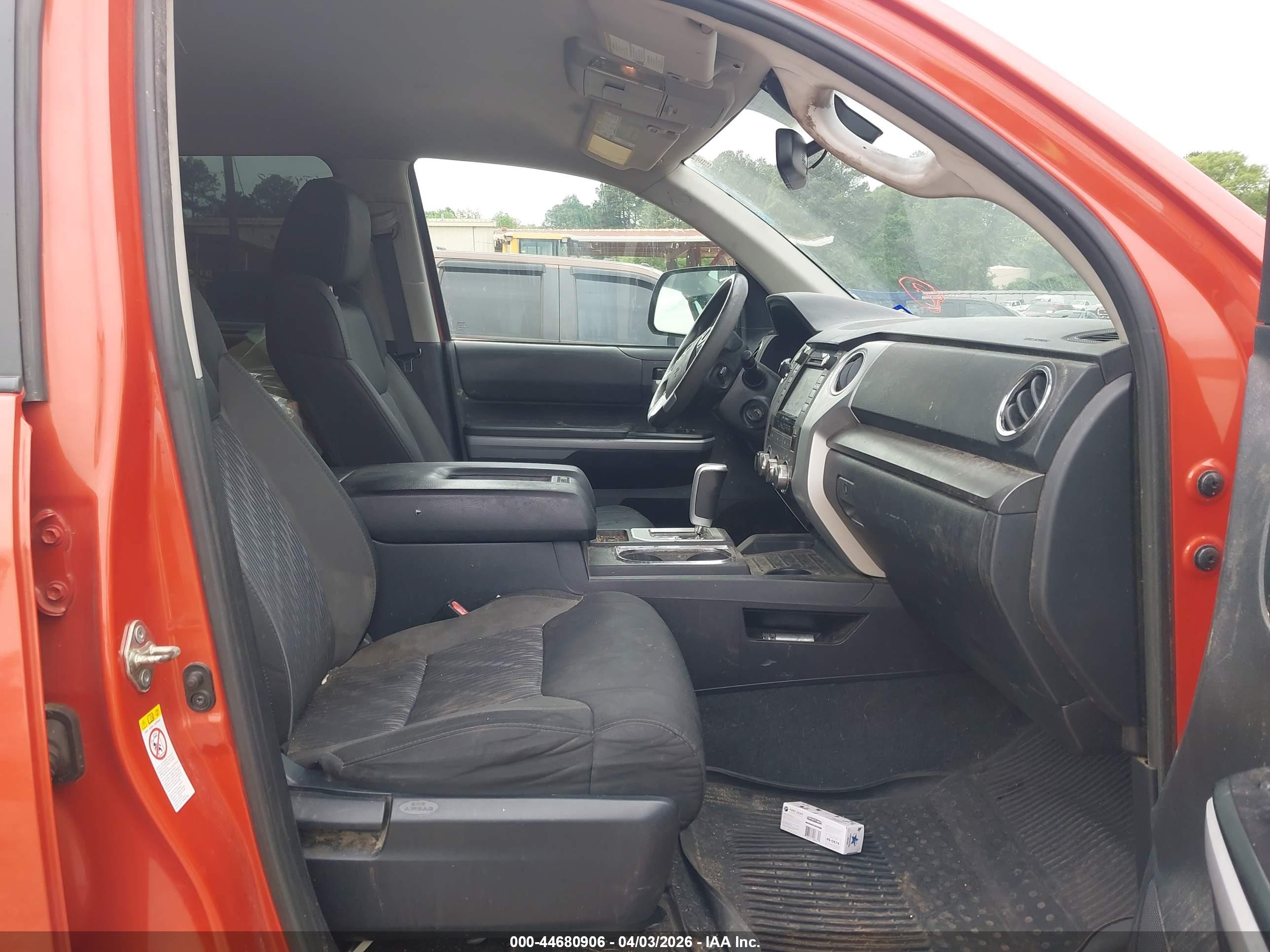 TOYOTA TUNDRA image 5