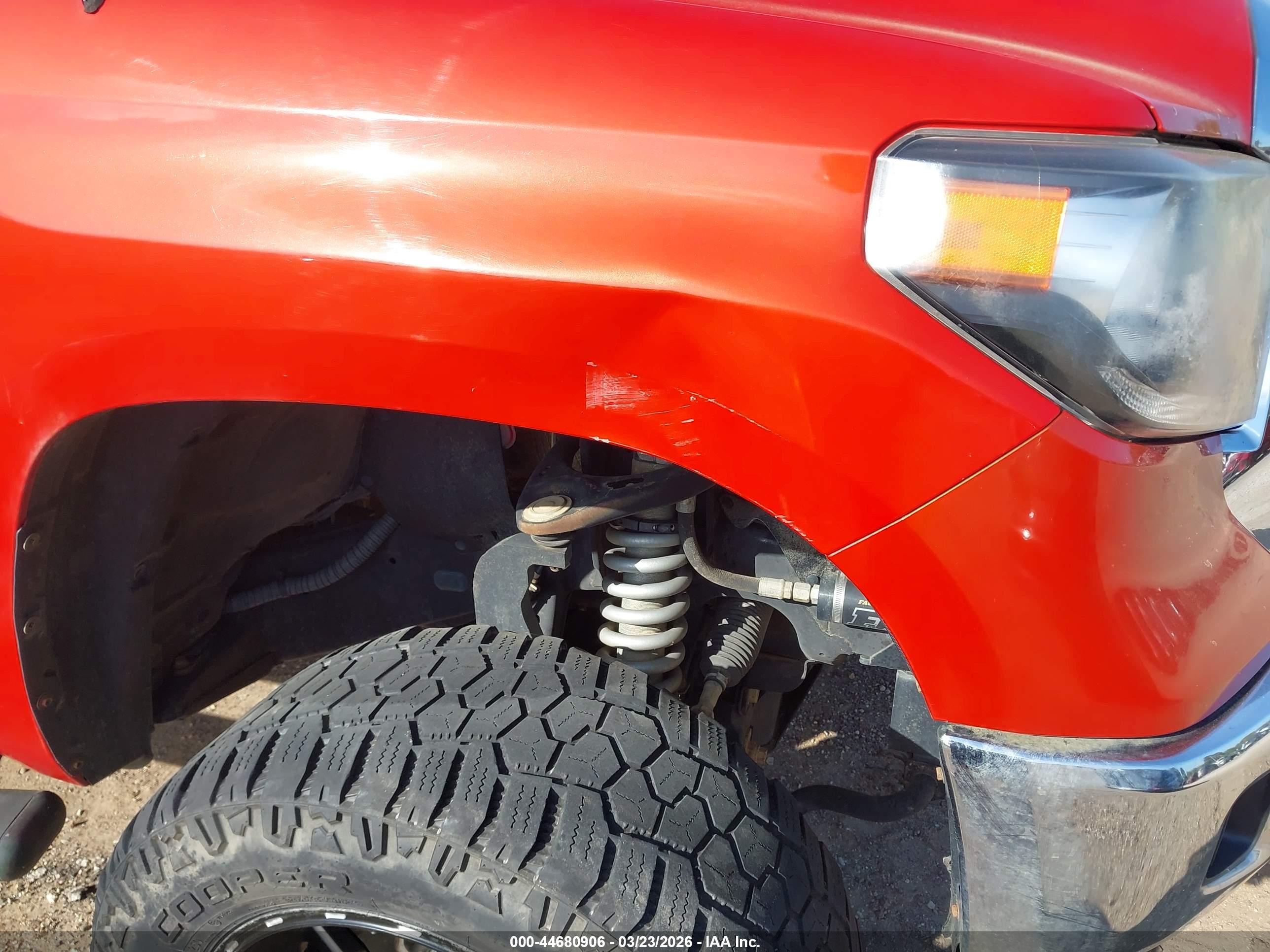 TOYOTA TUNDRA image 6