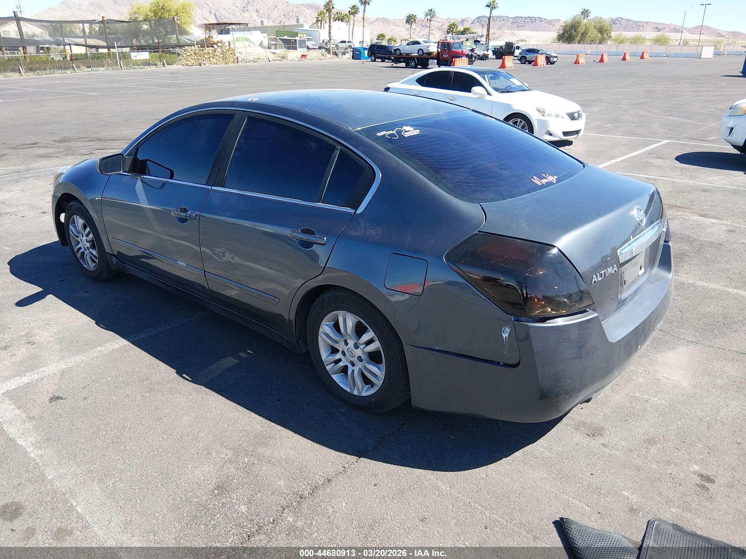 NISSAN ALTIMA image 3