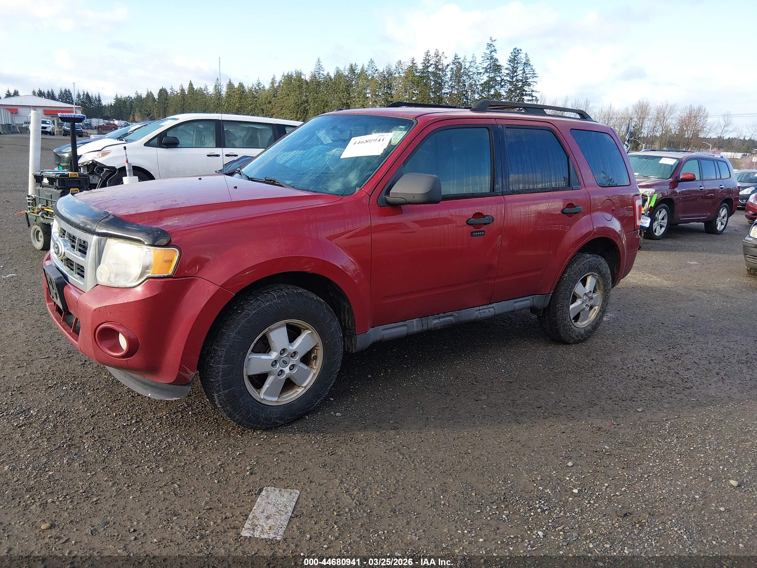 FORD ESCAPE image 2