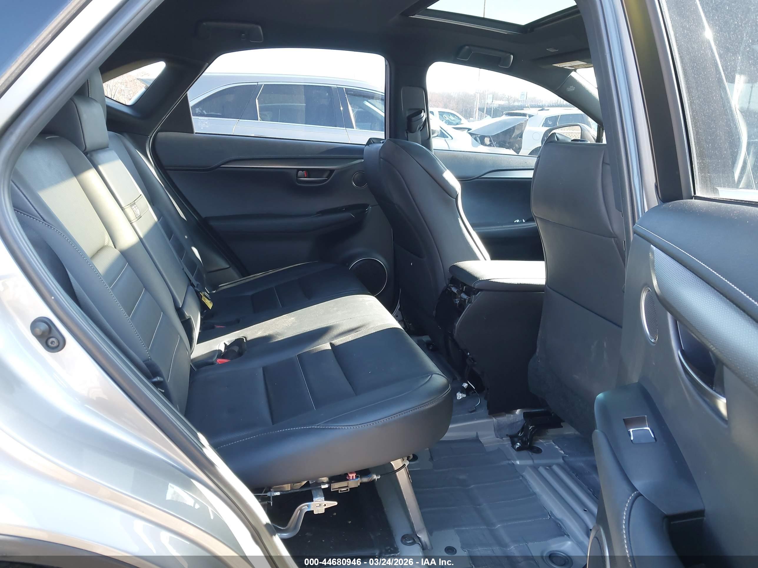 LEXUS NX image 8