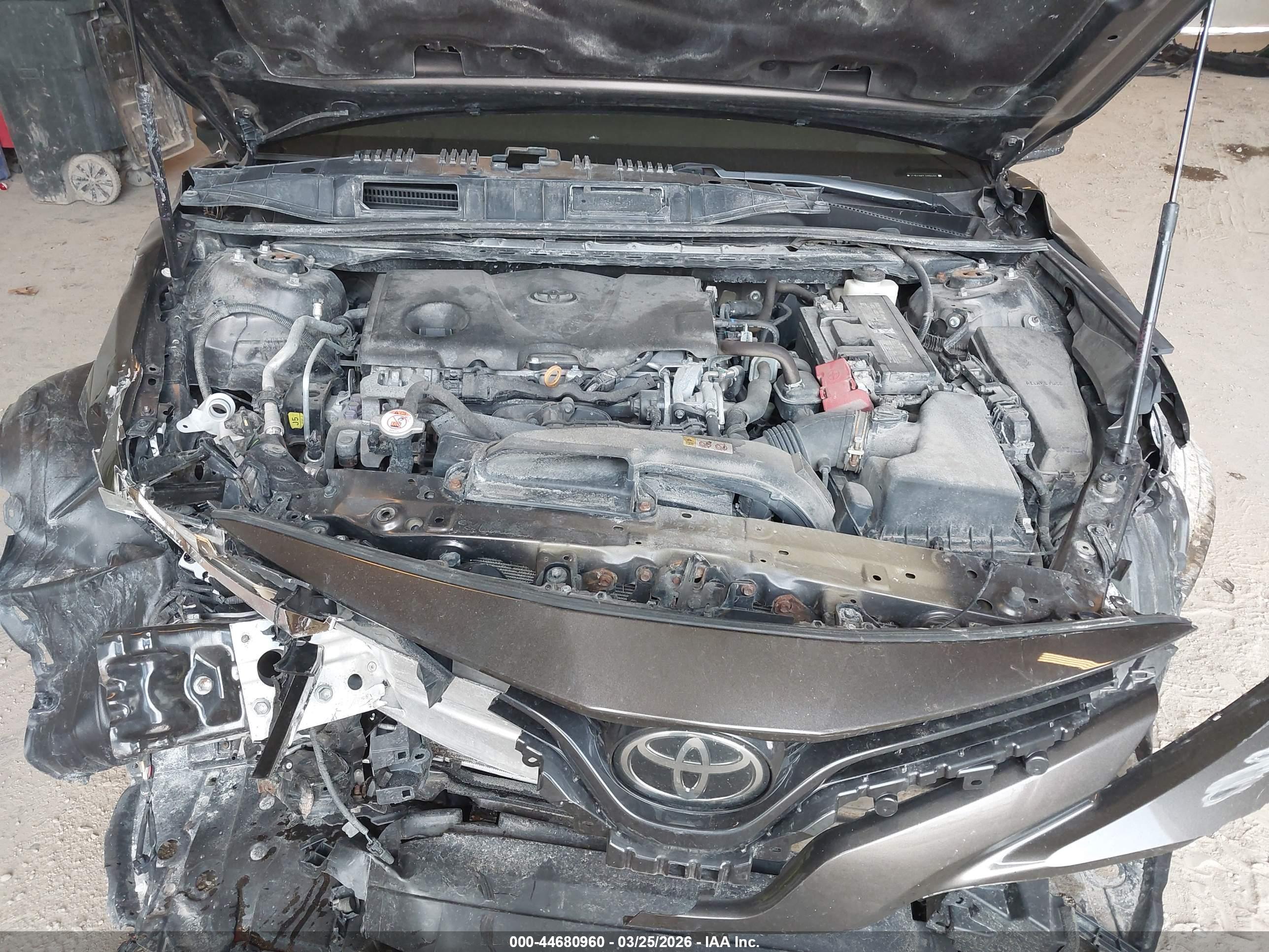 TOYOTA CAMRY image 10