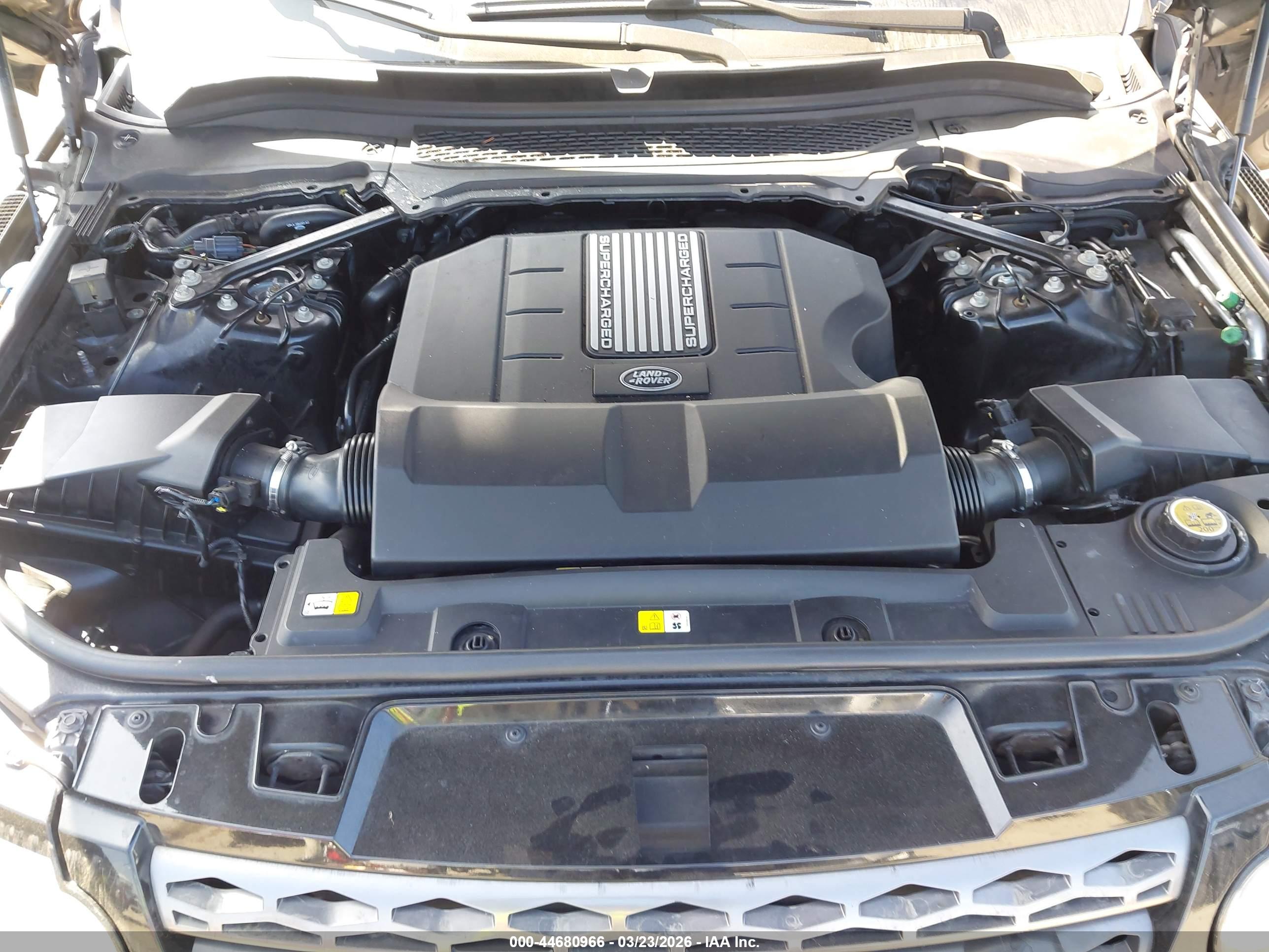 LAND ROVER image 10