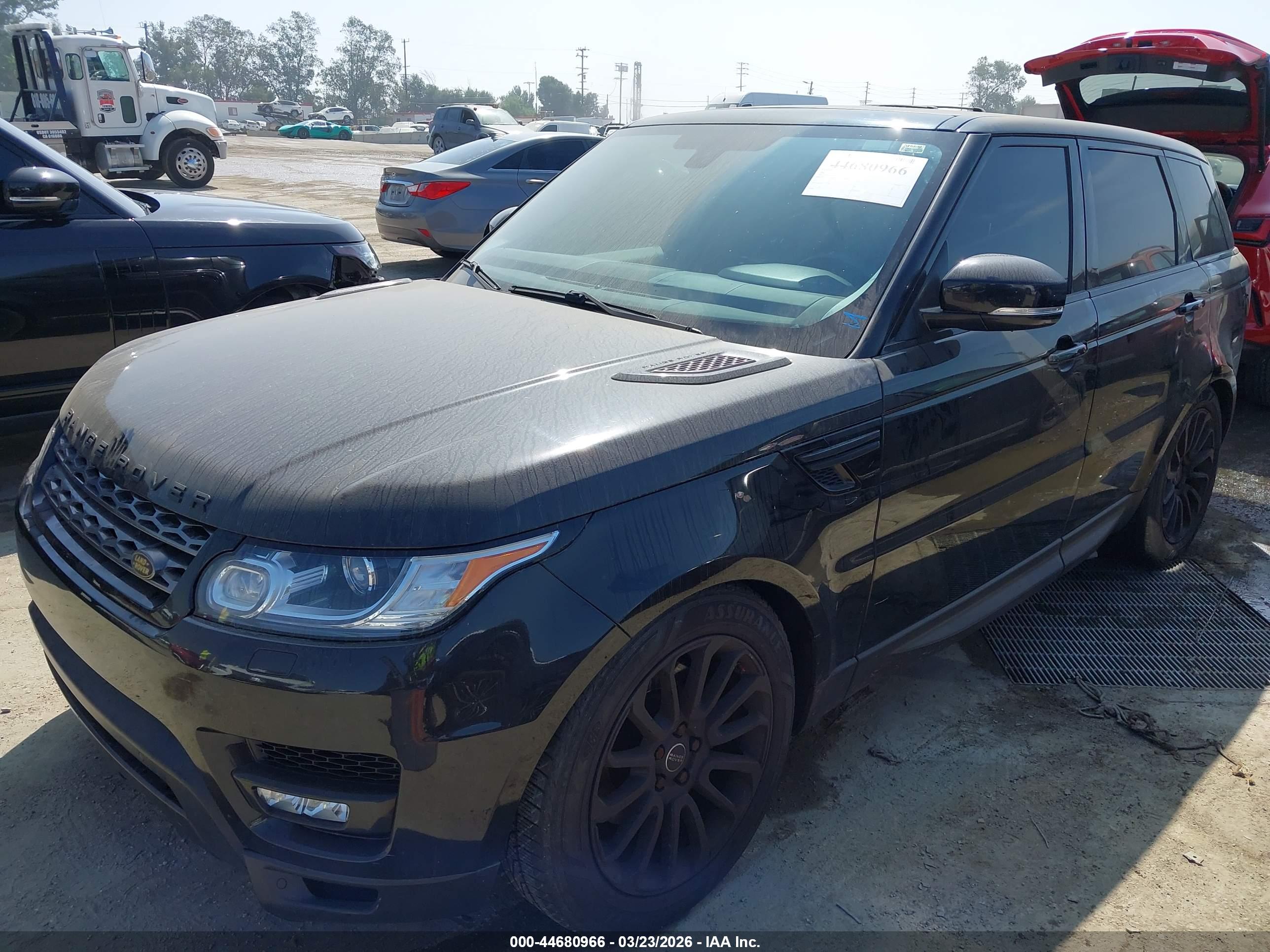 LAND ROVER image 2