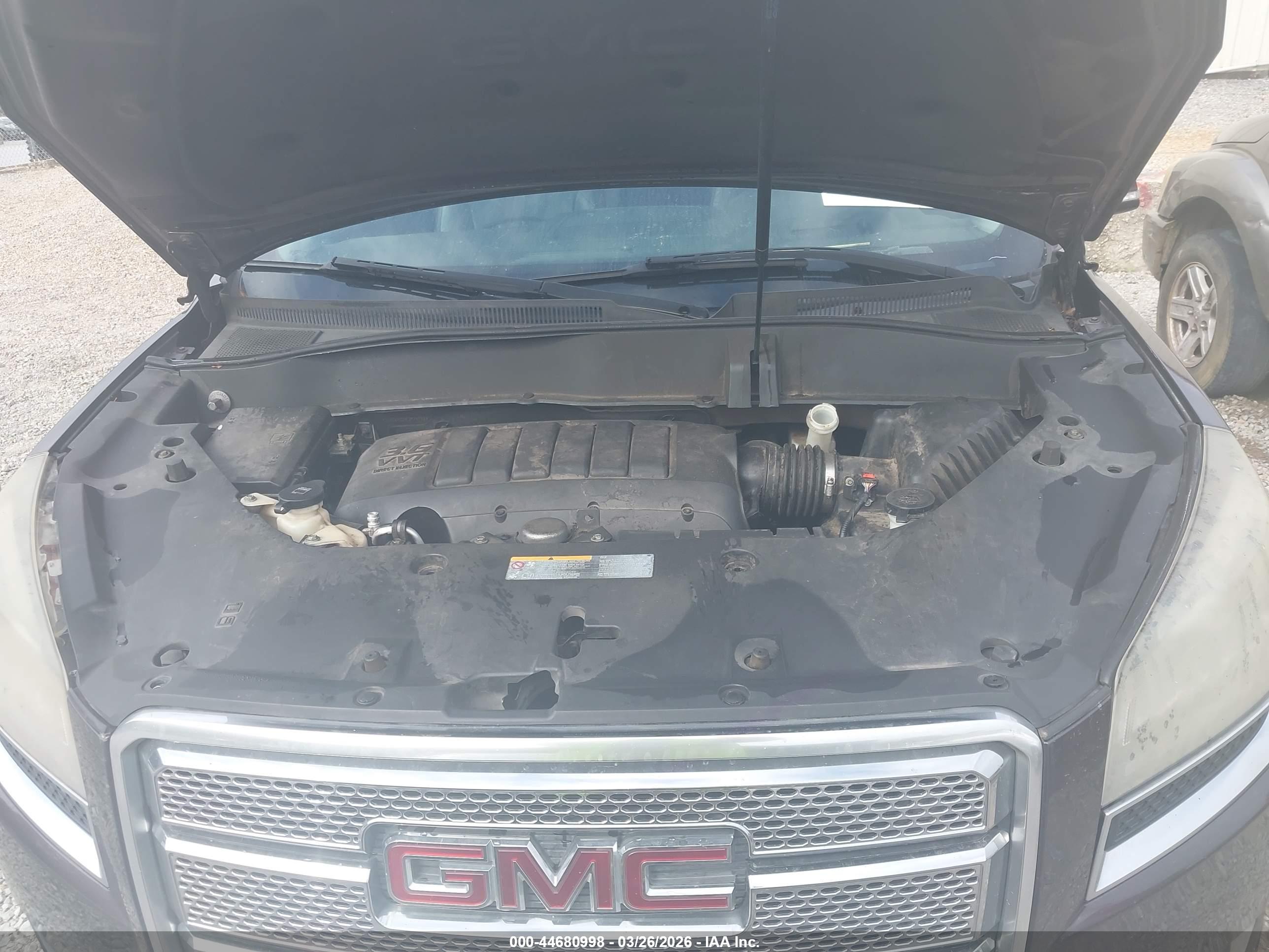 GMC ACADIA image 10