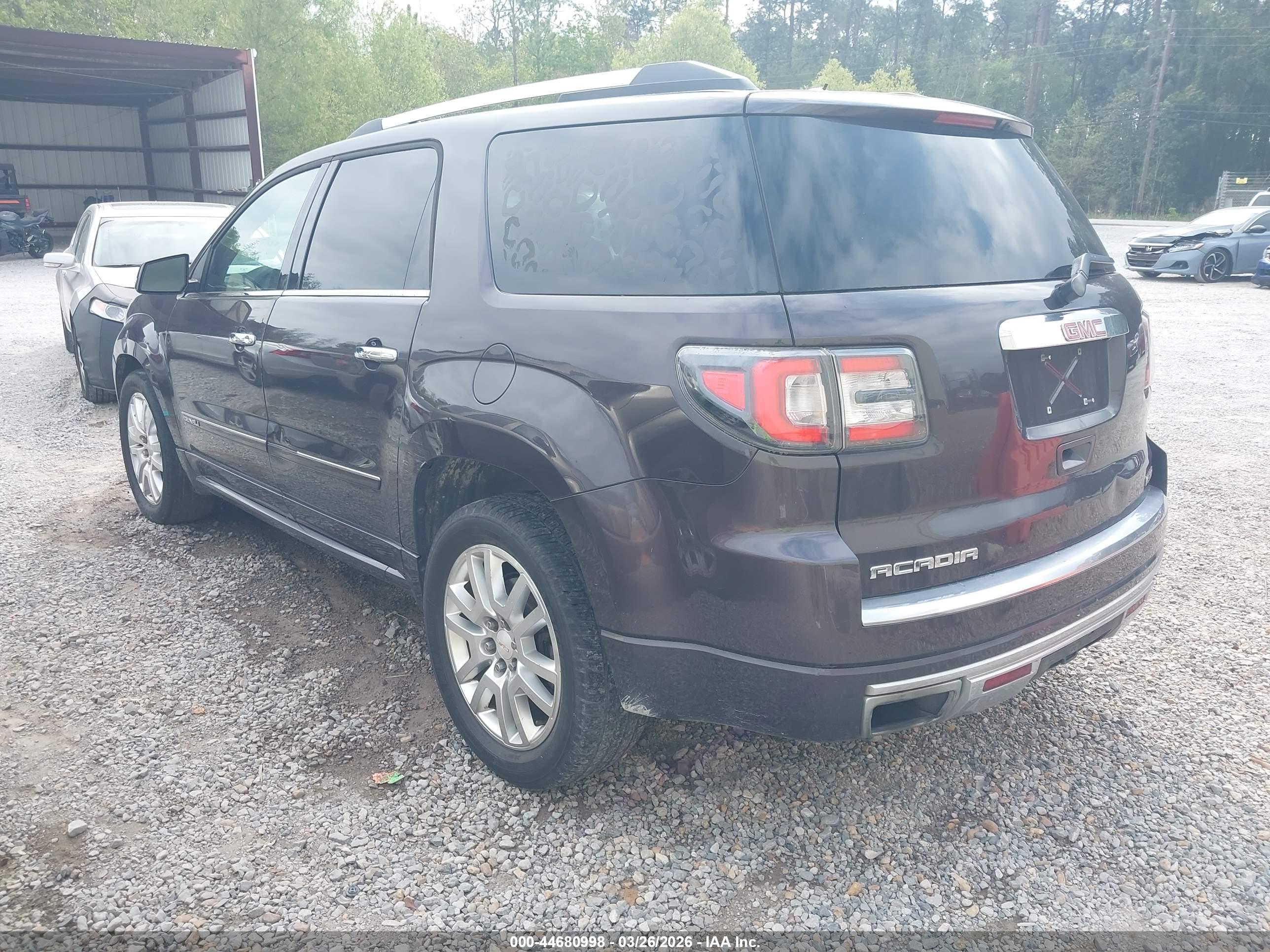 GMC ACADIA image 3
