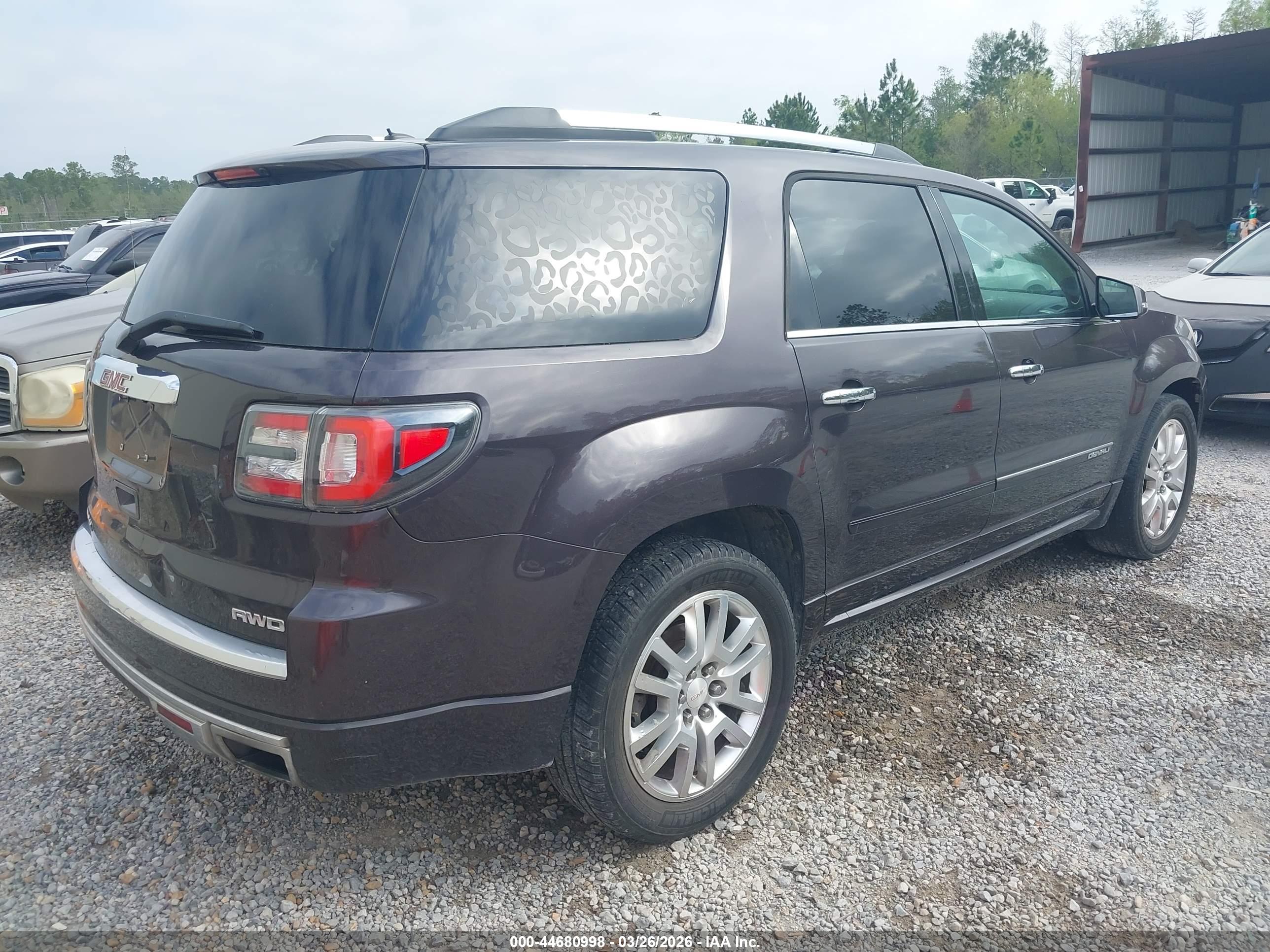 GMC ACADIA image 4