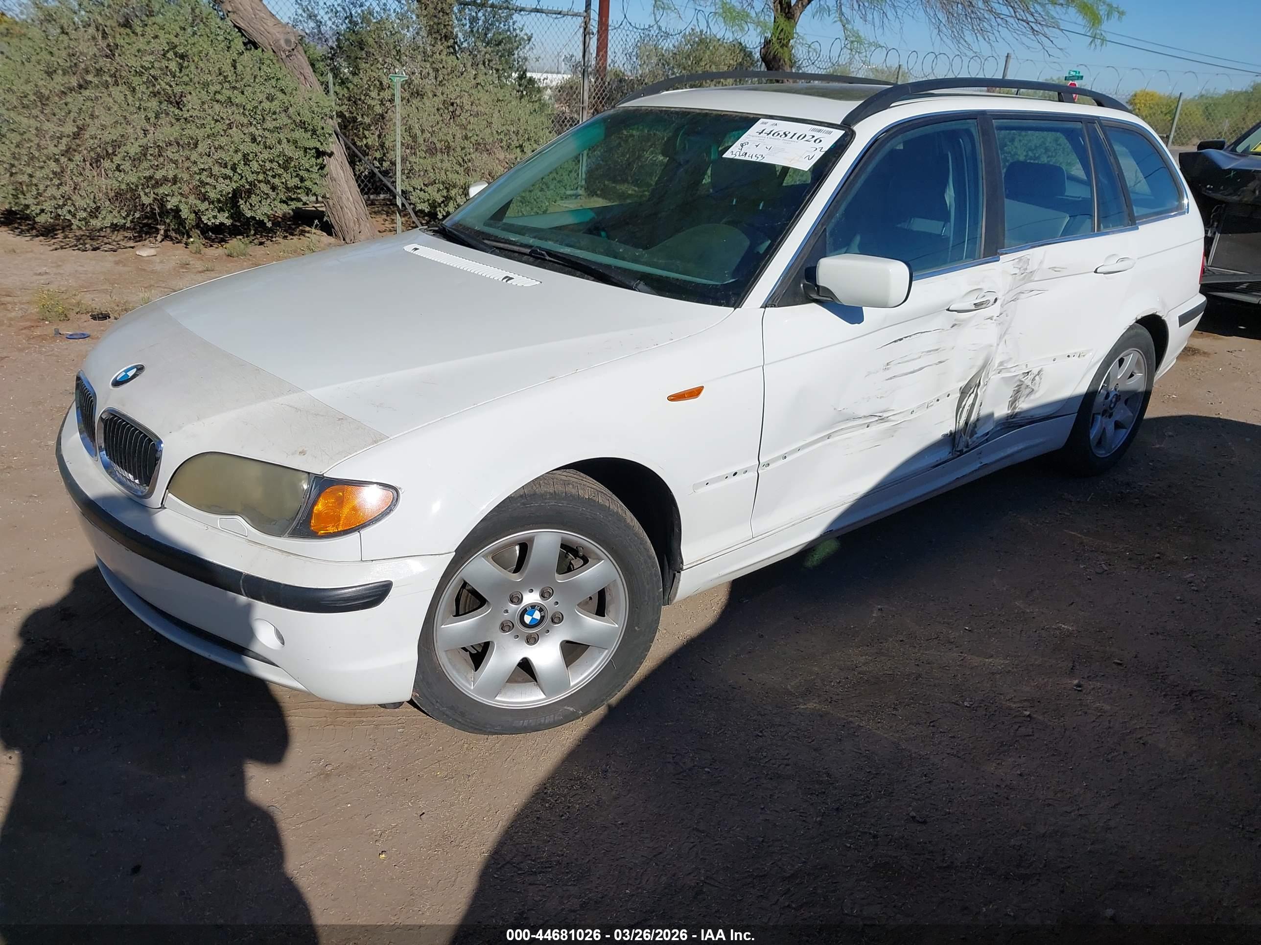 BMW 325XIT image 2
