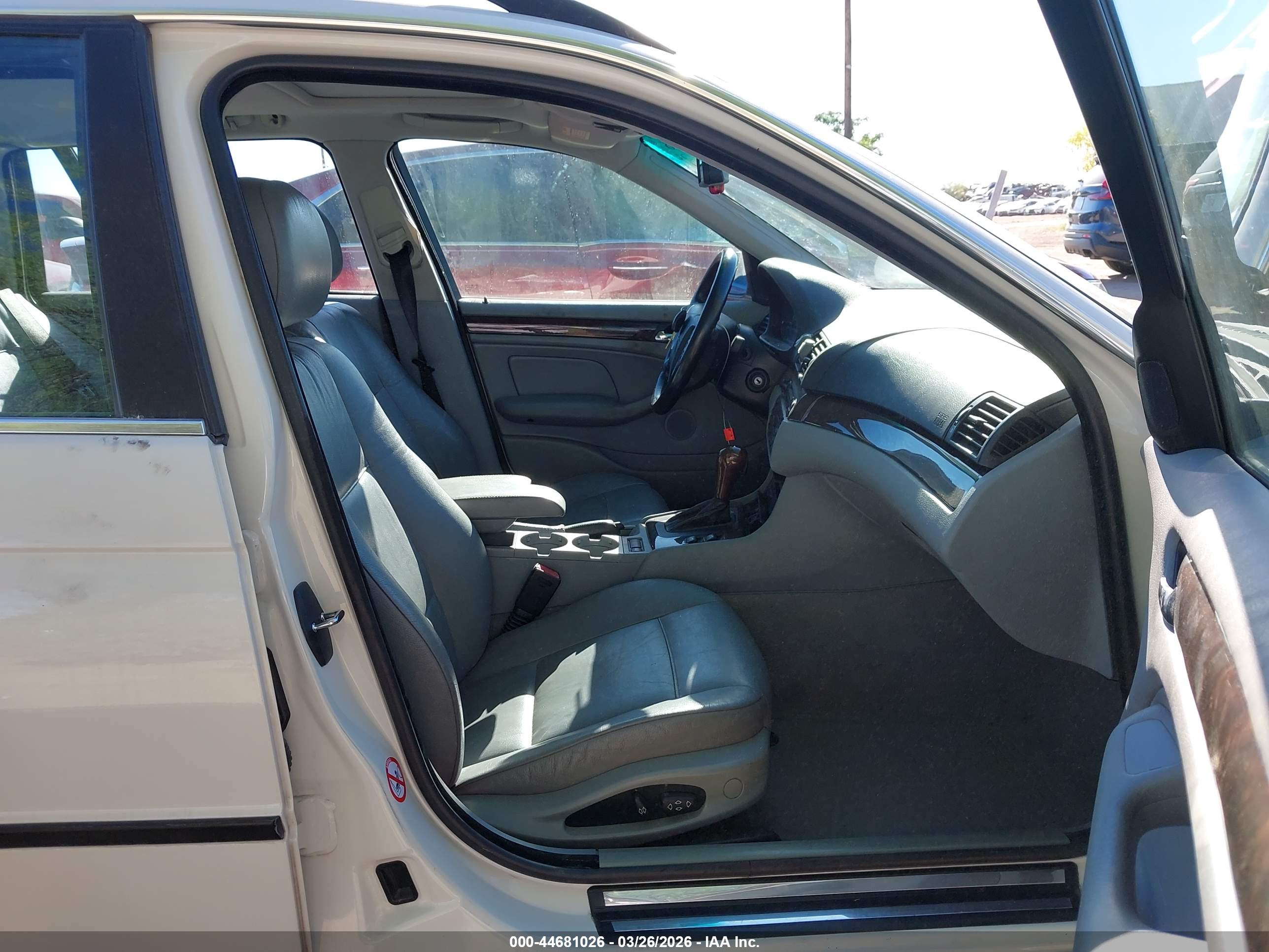 BMW 325XIT image 5