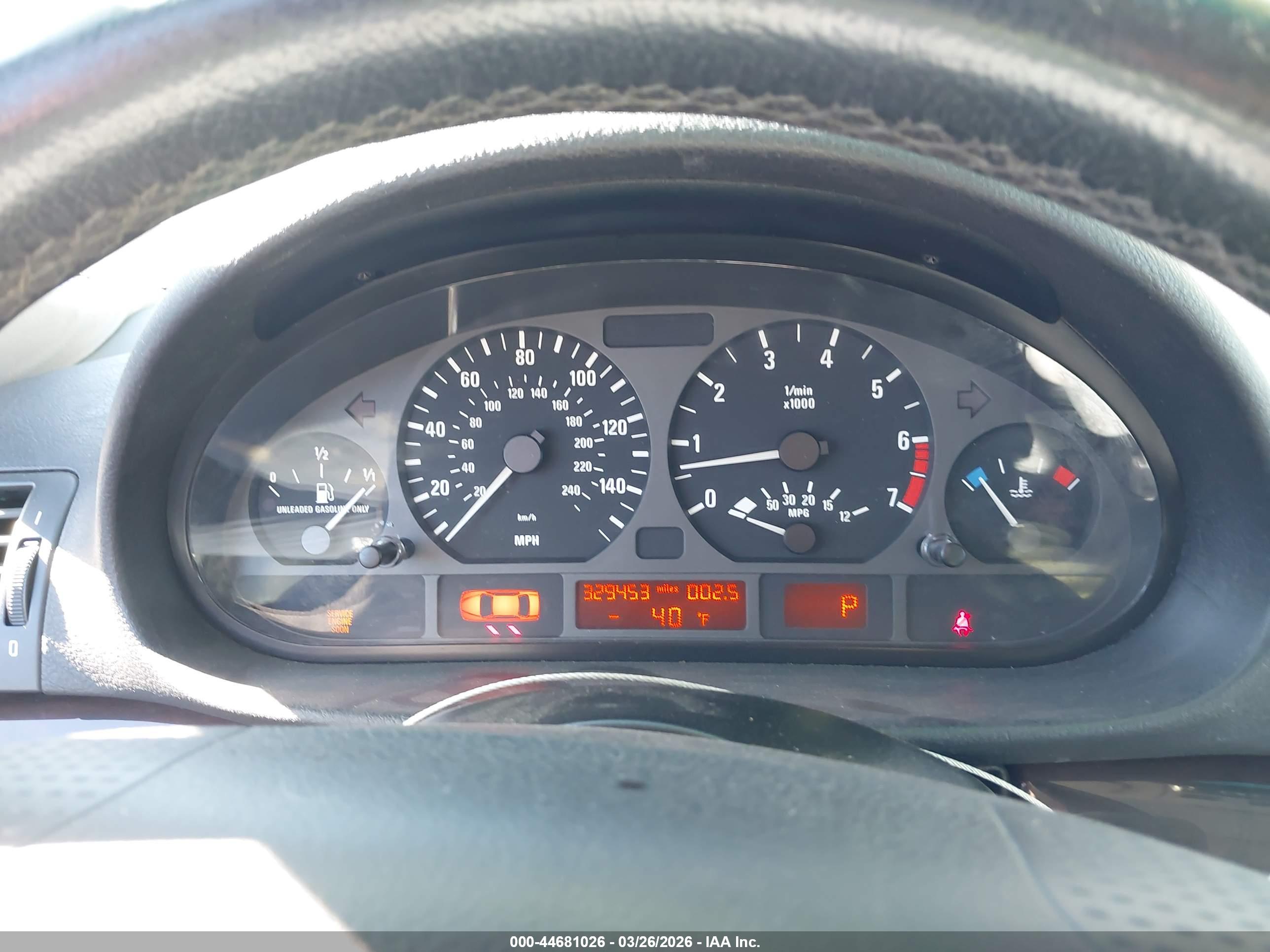 BMW 325XIT image 7