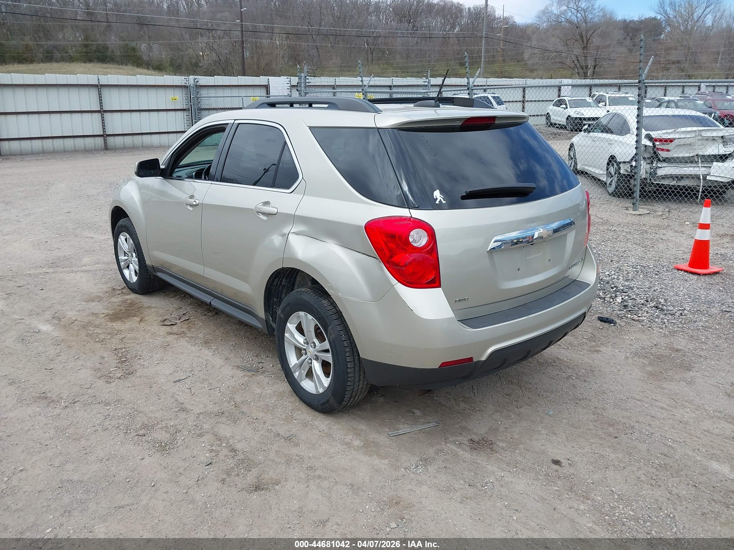CHEVROLET EQUINOX image 3