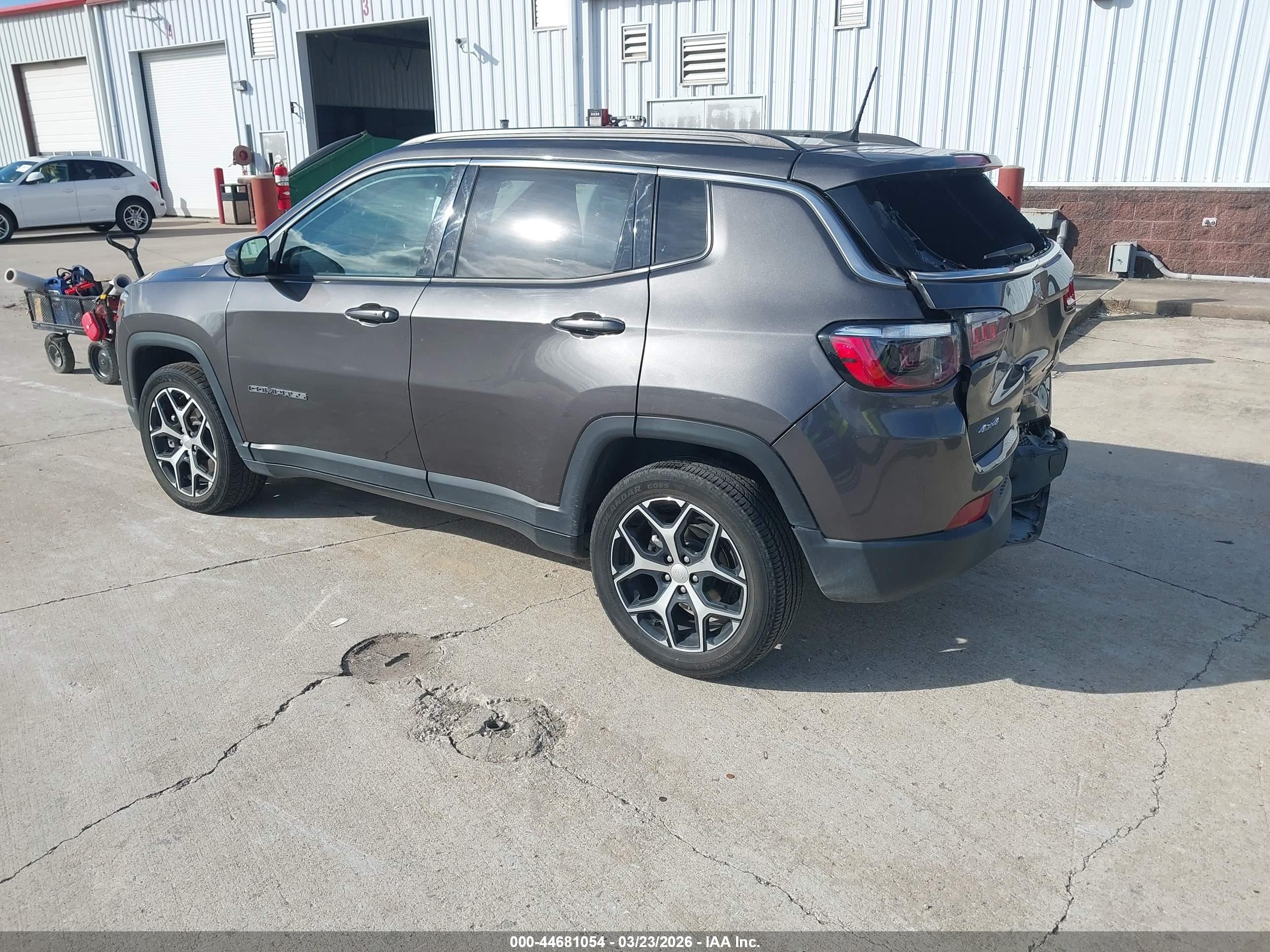 JEEP COMPASS image 3