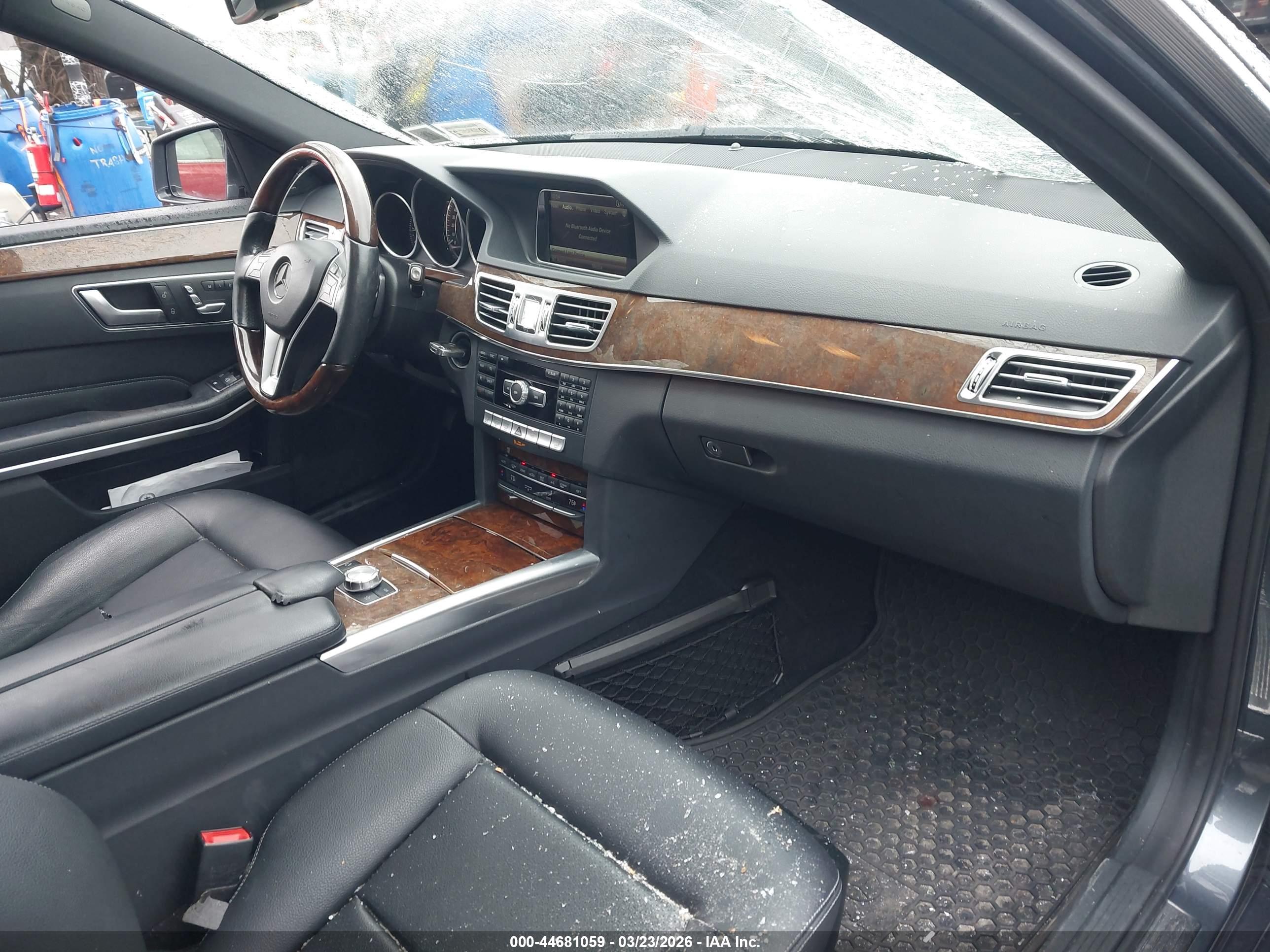 MERCEDES-BENZ E image 5