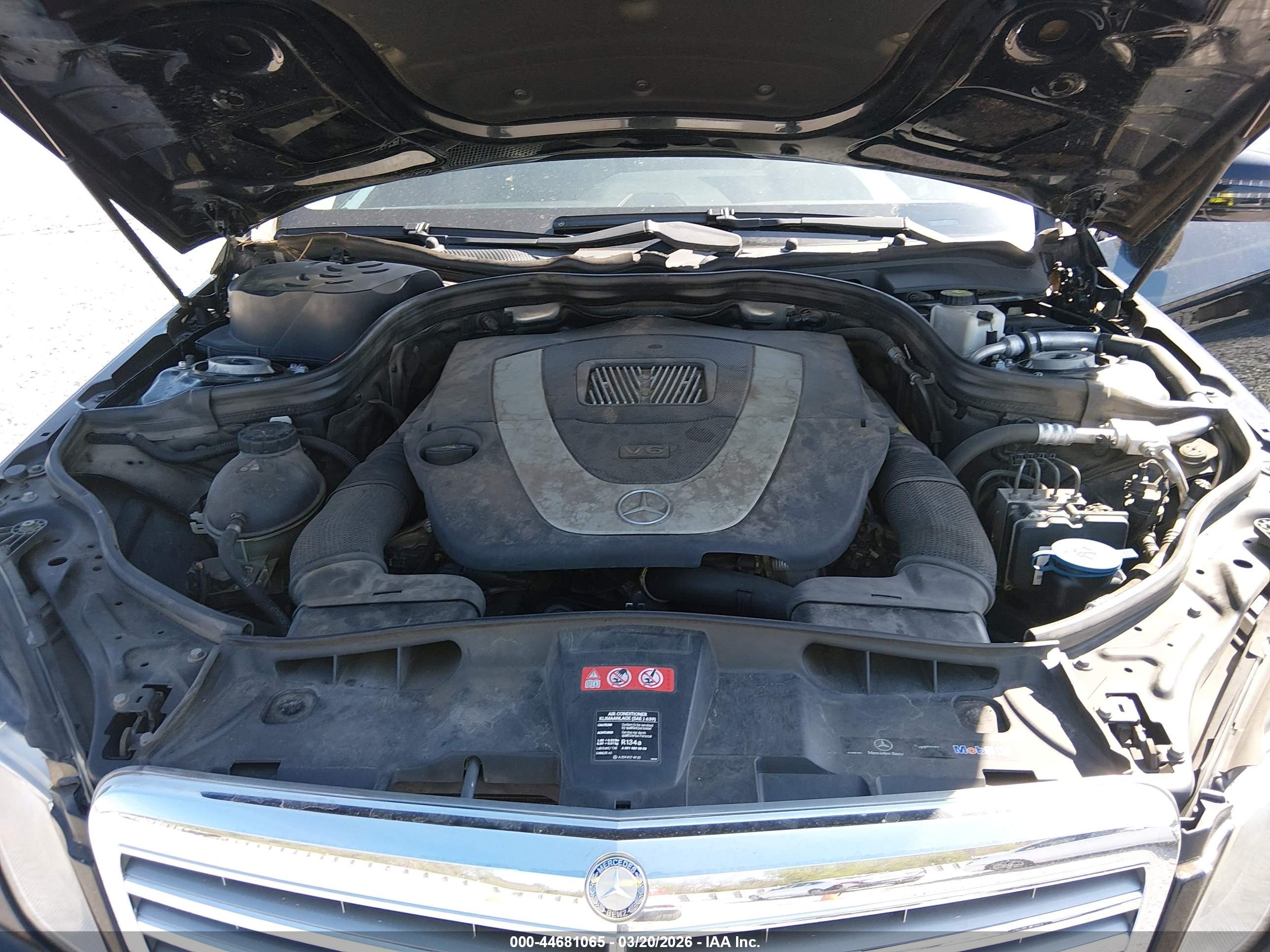 MERCEDES-BENZ E image 10