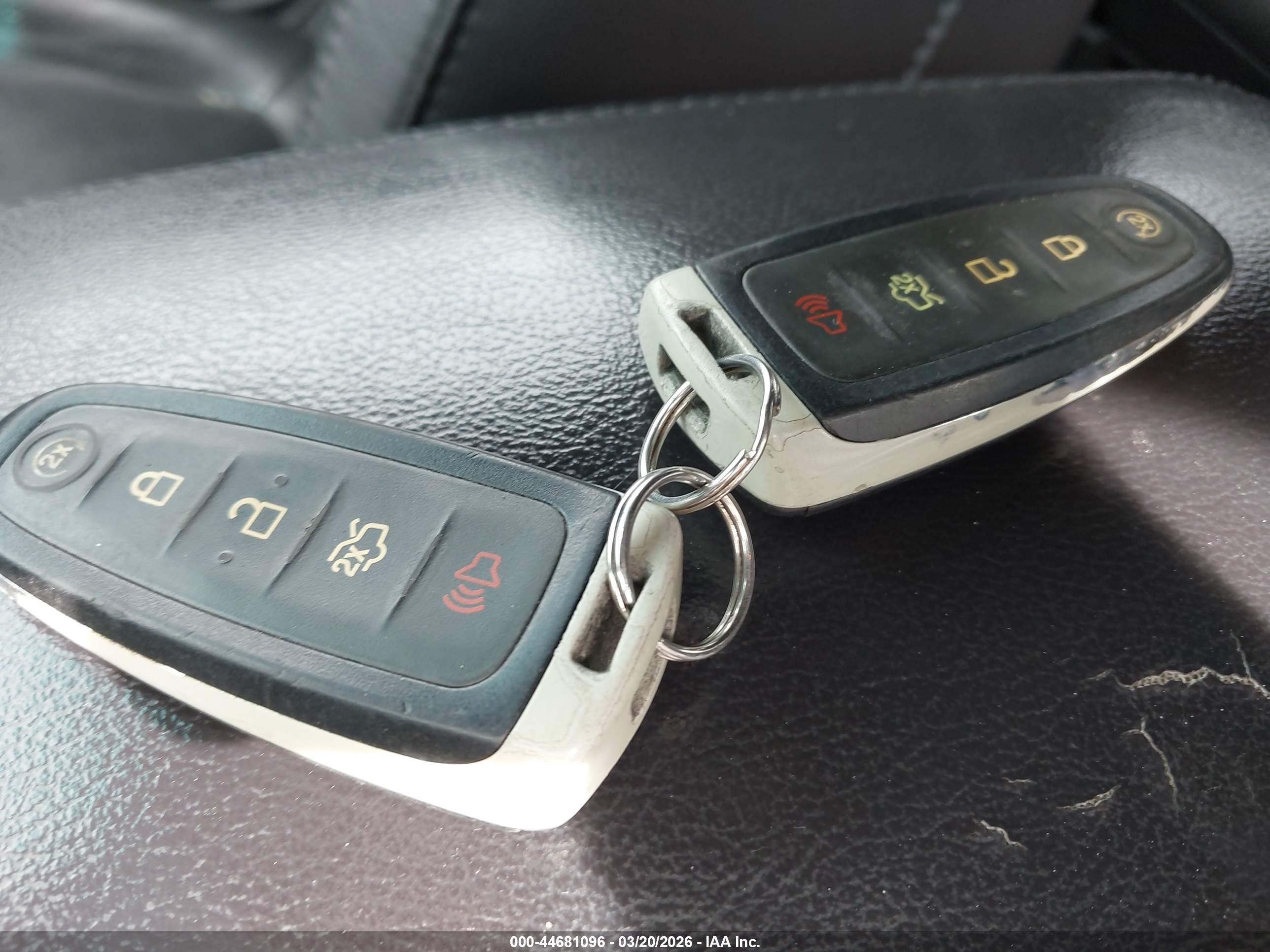 FORD EXPLORER image 11