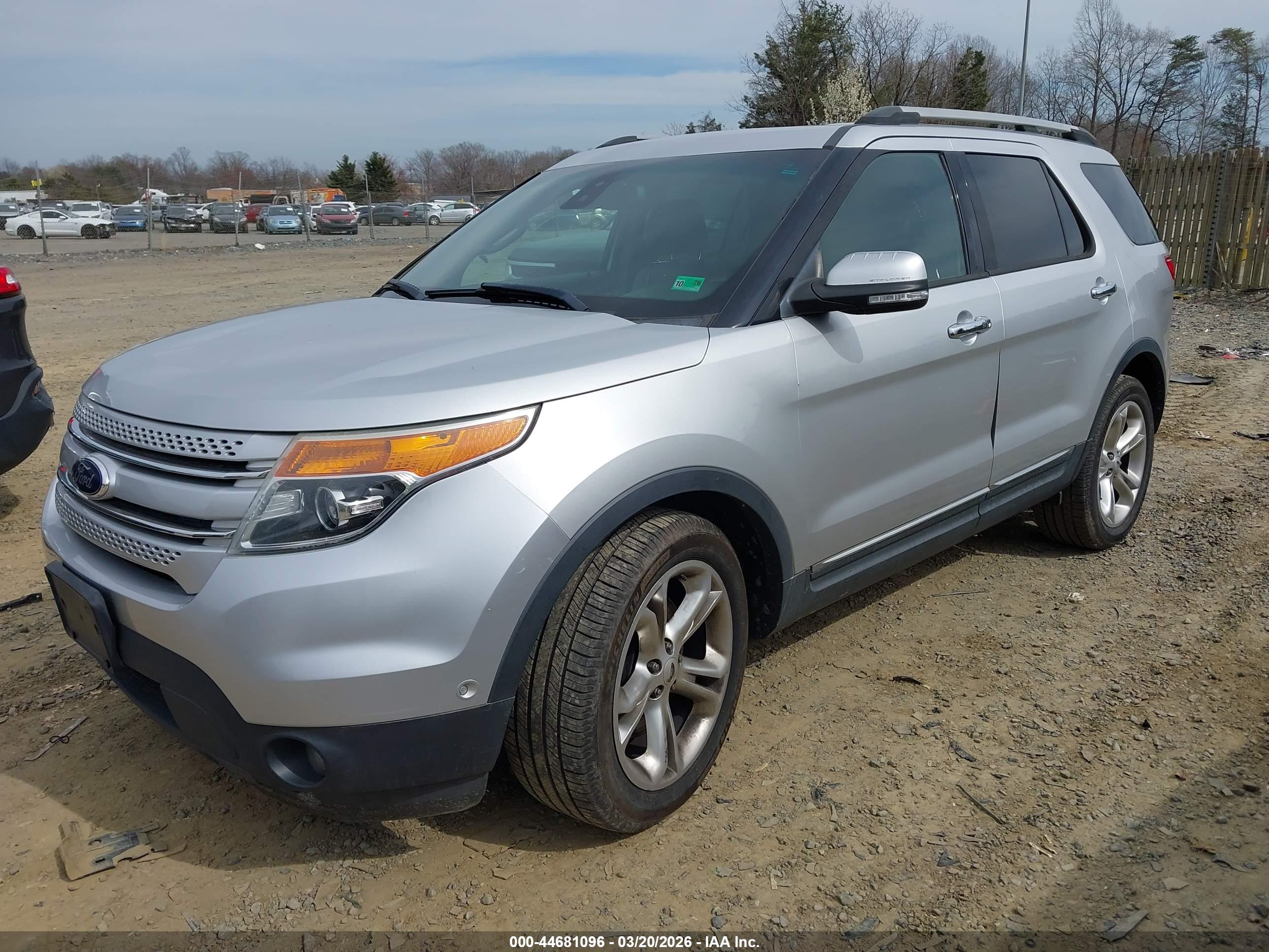 FORD EXPLORER image 2