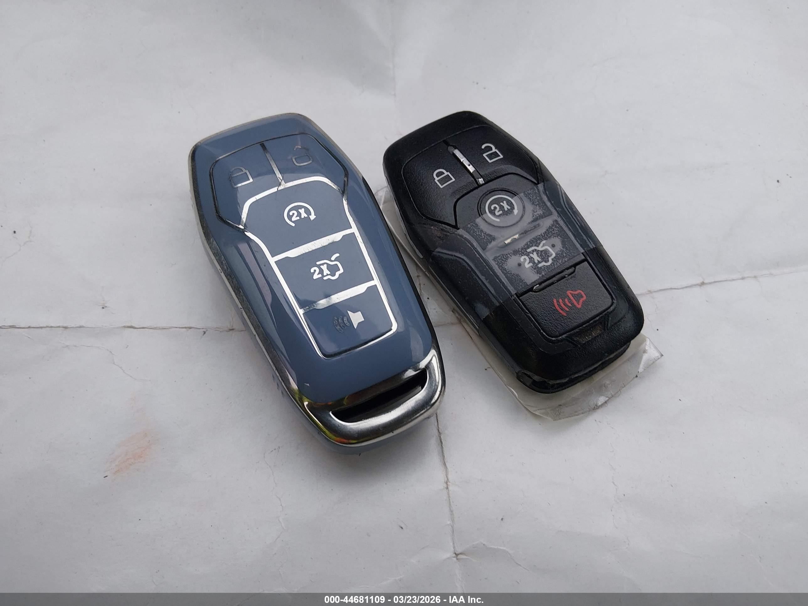 FORD FUSION image 11