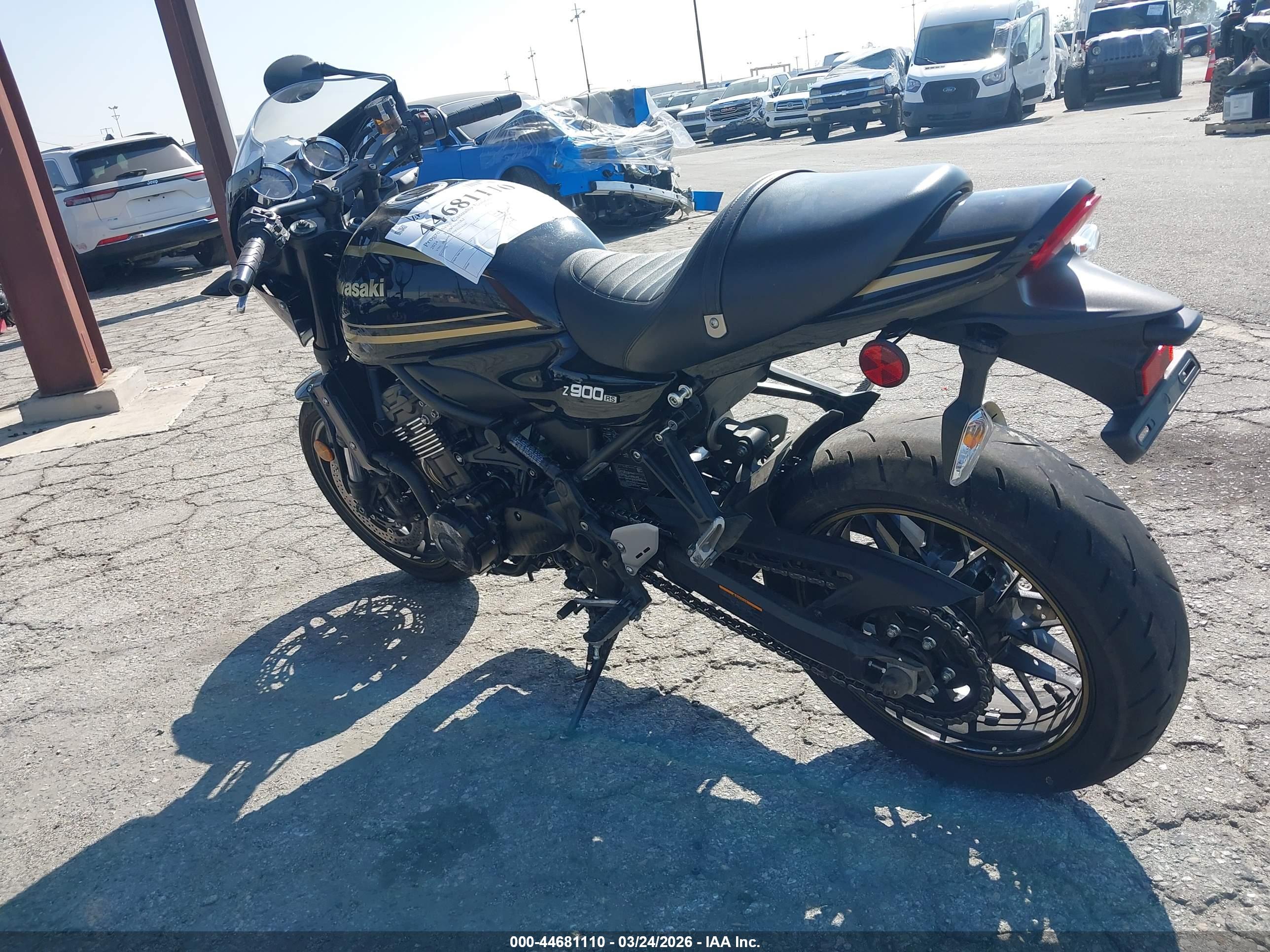KAWASAKI ZR900 image 3