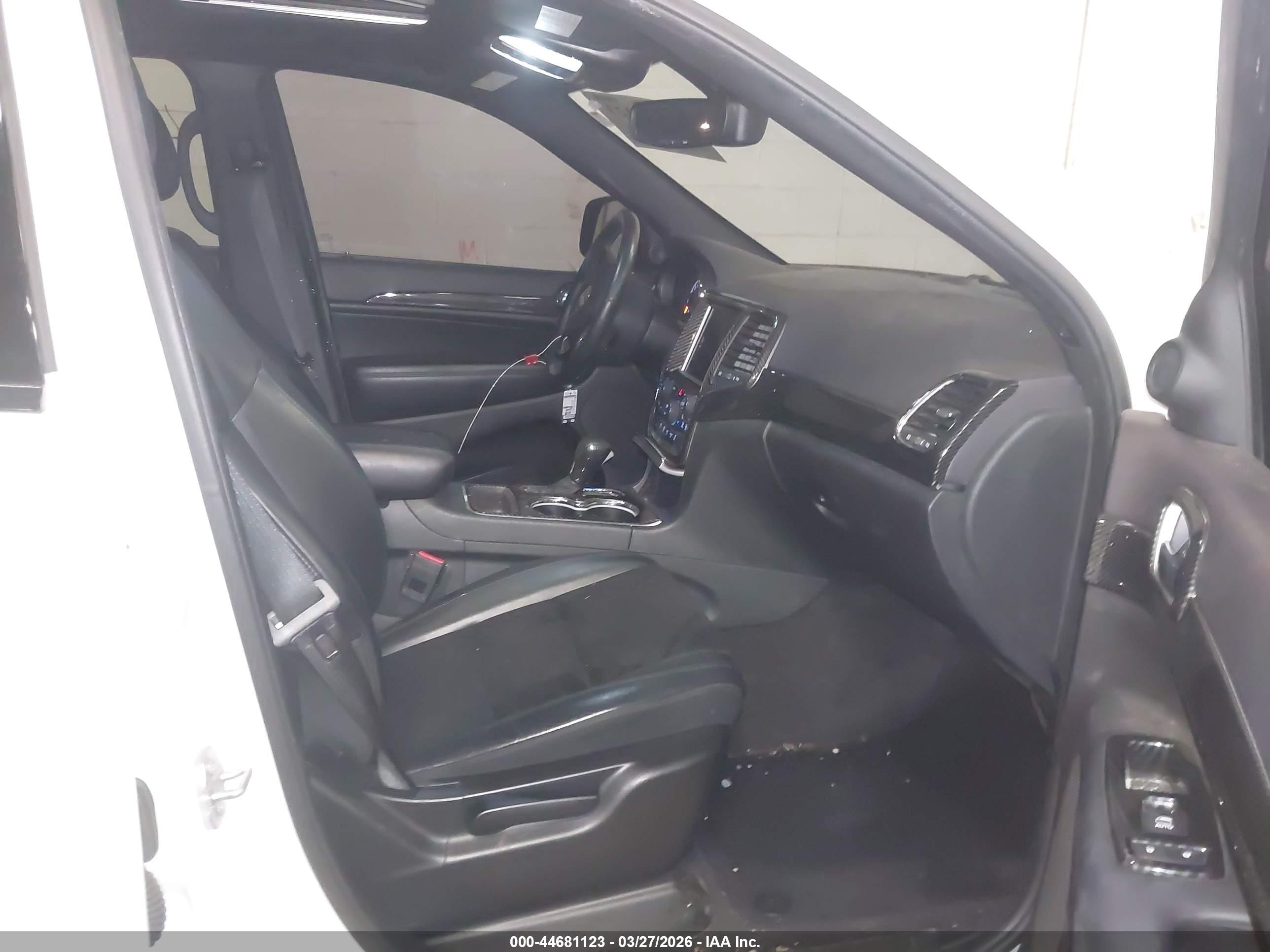 JEEP GRAND image 5