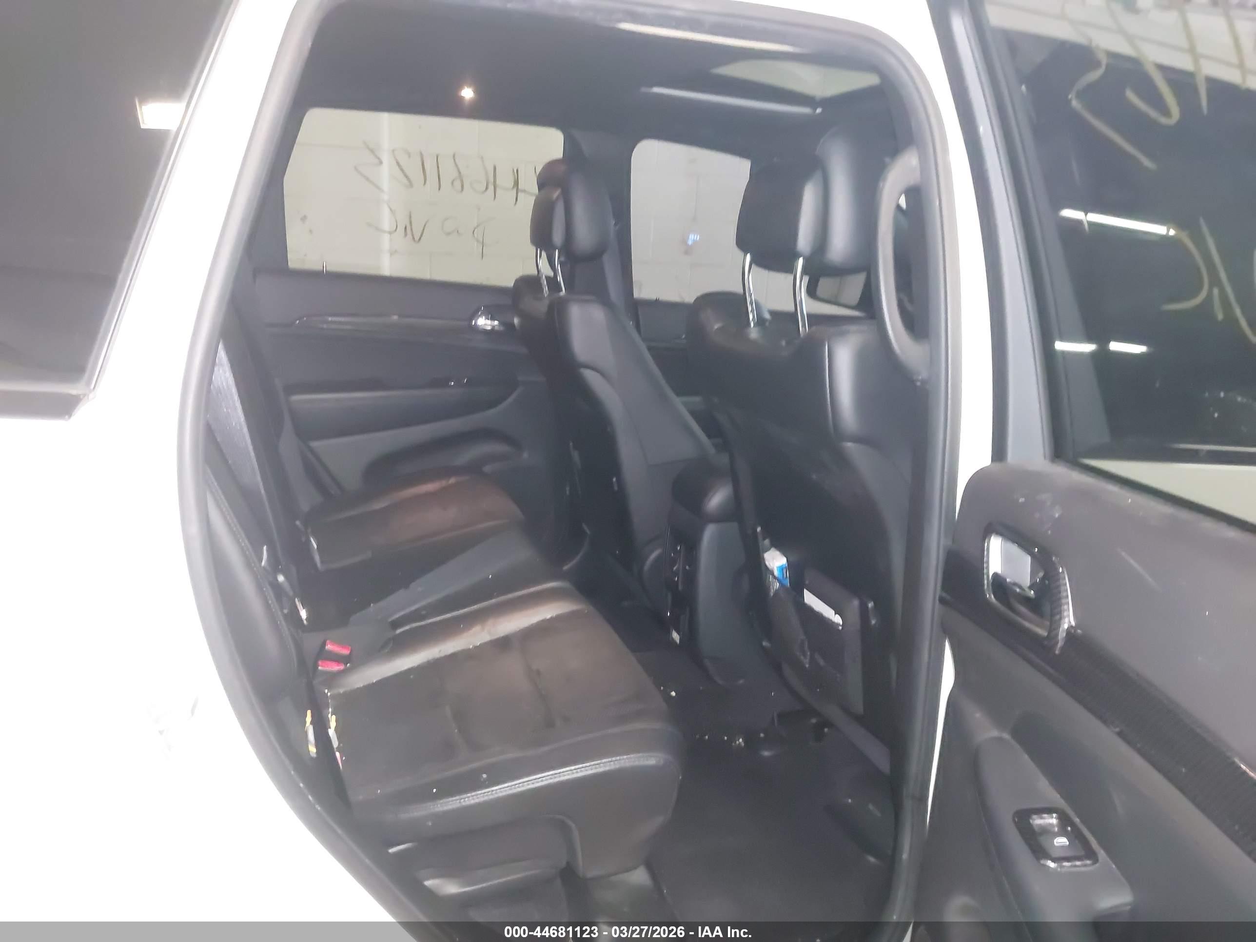 JEEP GRAND image 8
