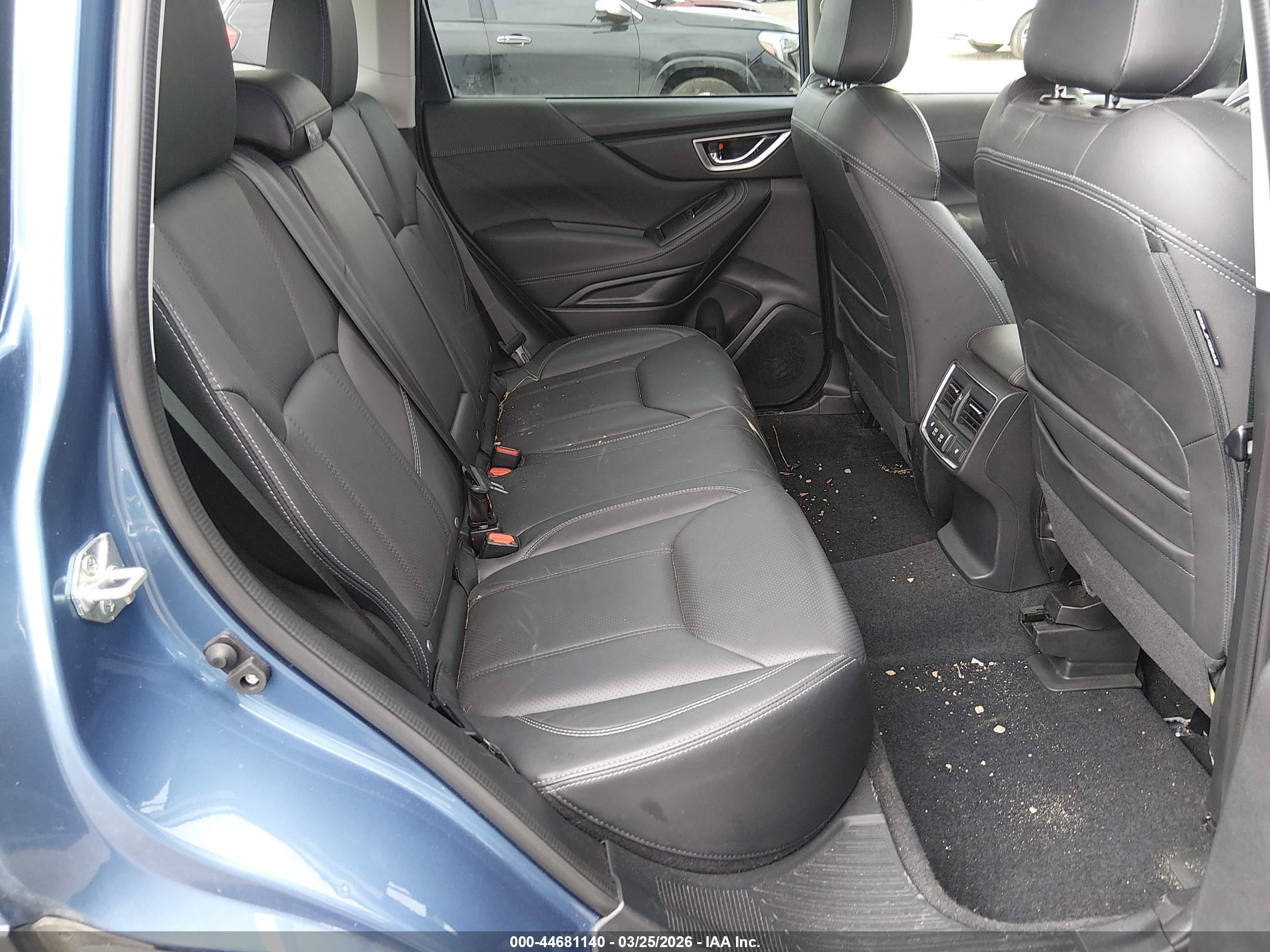 SUBARU FORESTER image 8