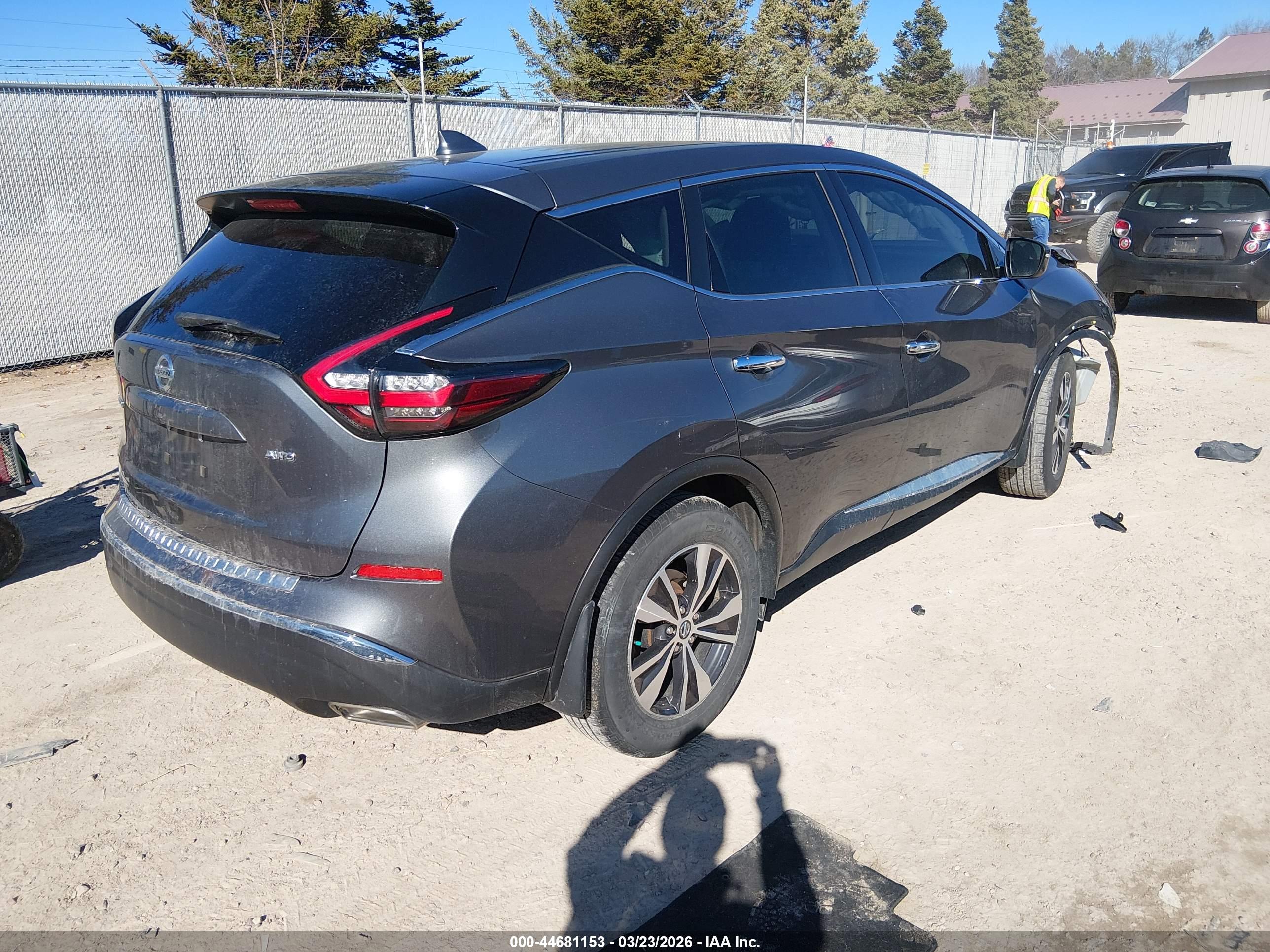 NISSAN MURANO image 4