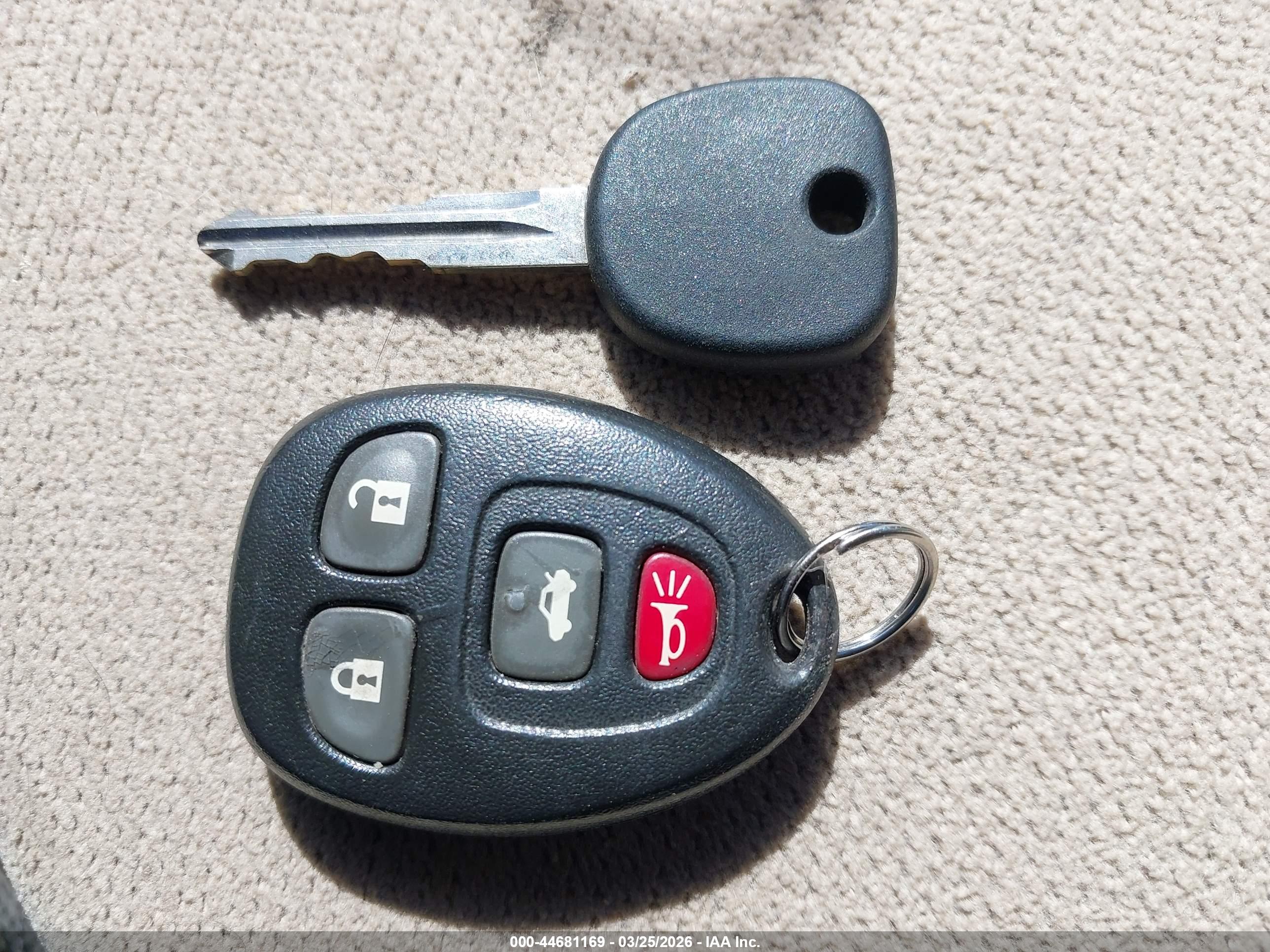 BUICK LUCERNE image 11