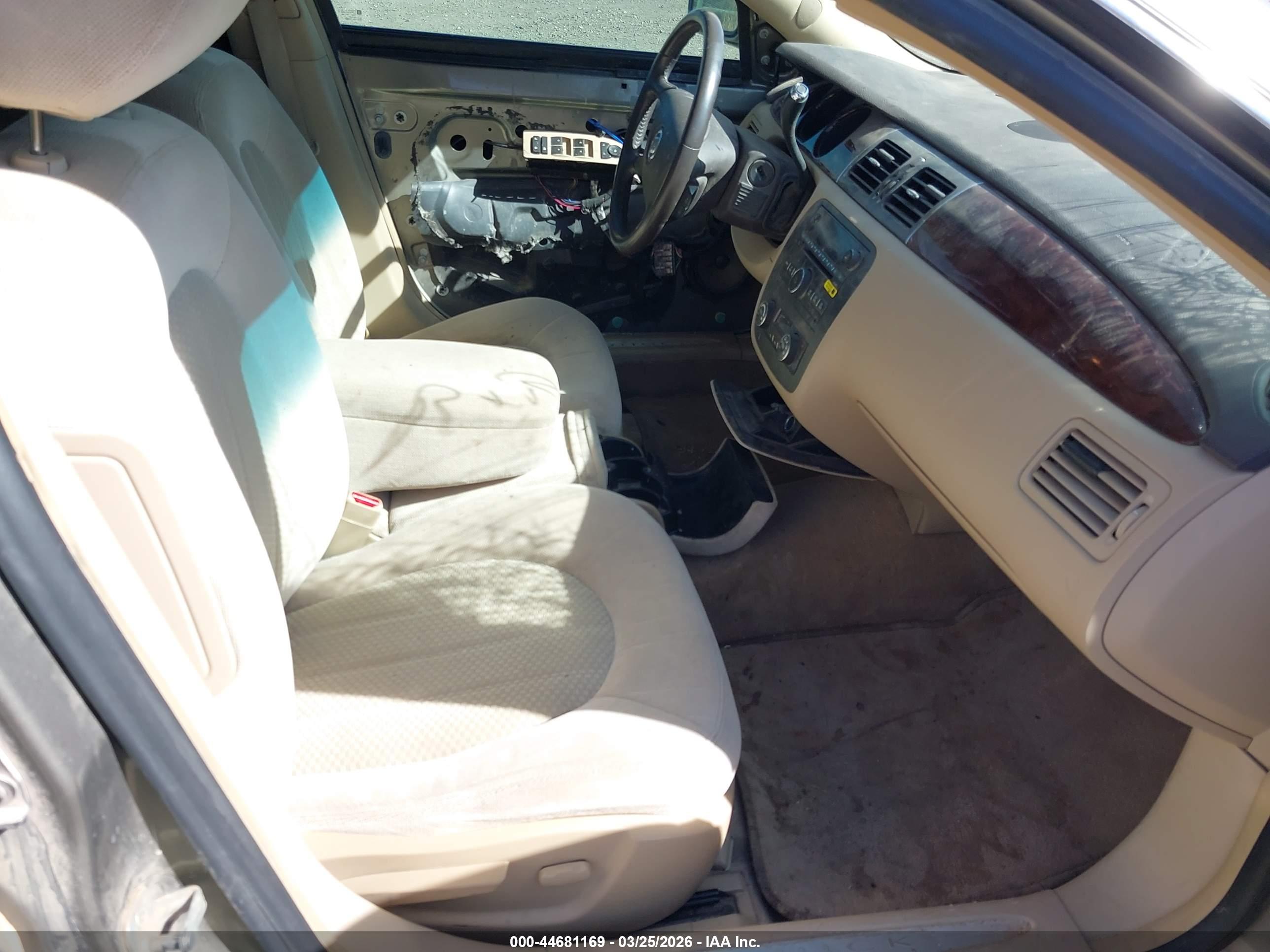 BUICK LUCERNE image 5