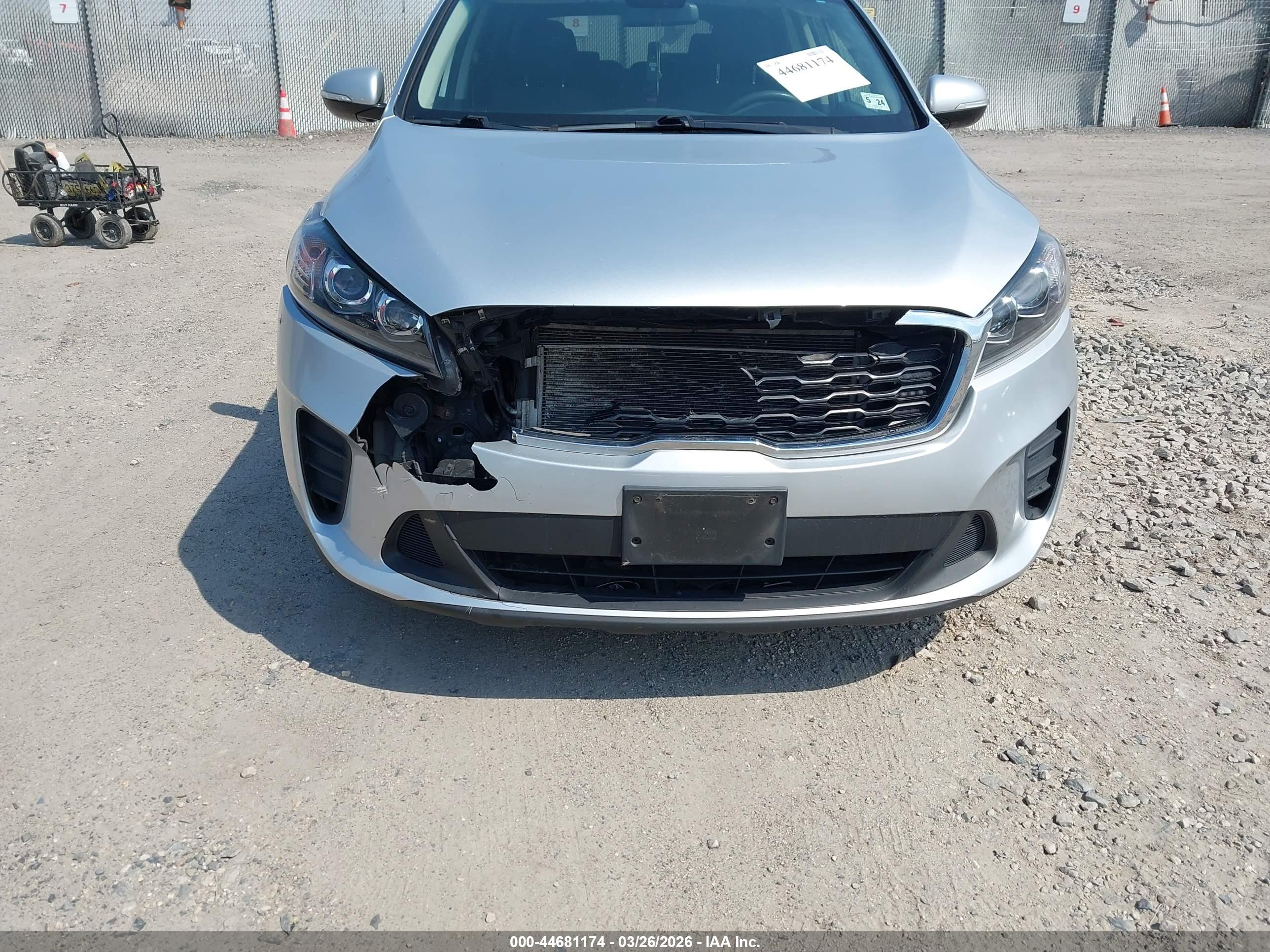 KIA SORENTO image 6